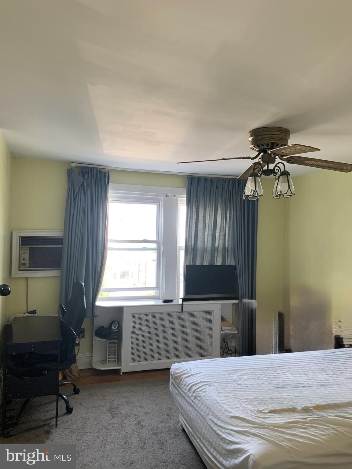 BELMONT VILLAGE - Land