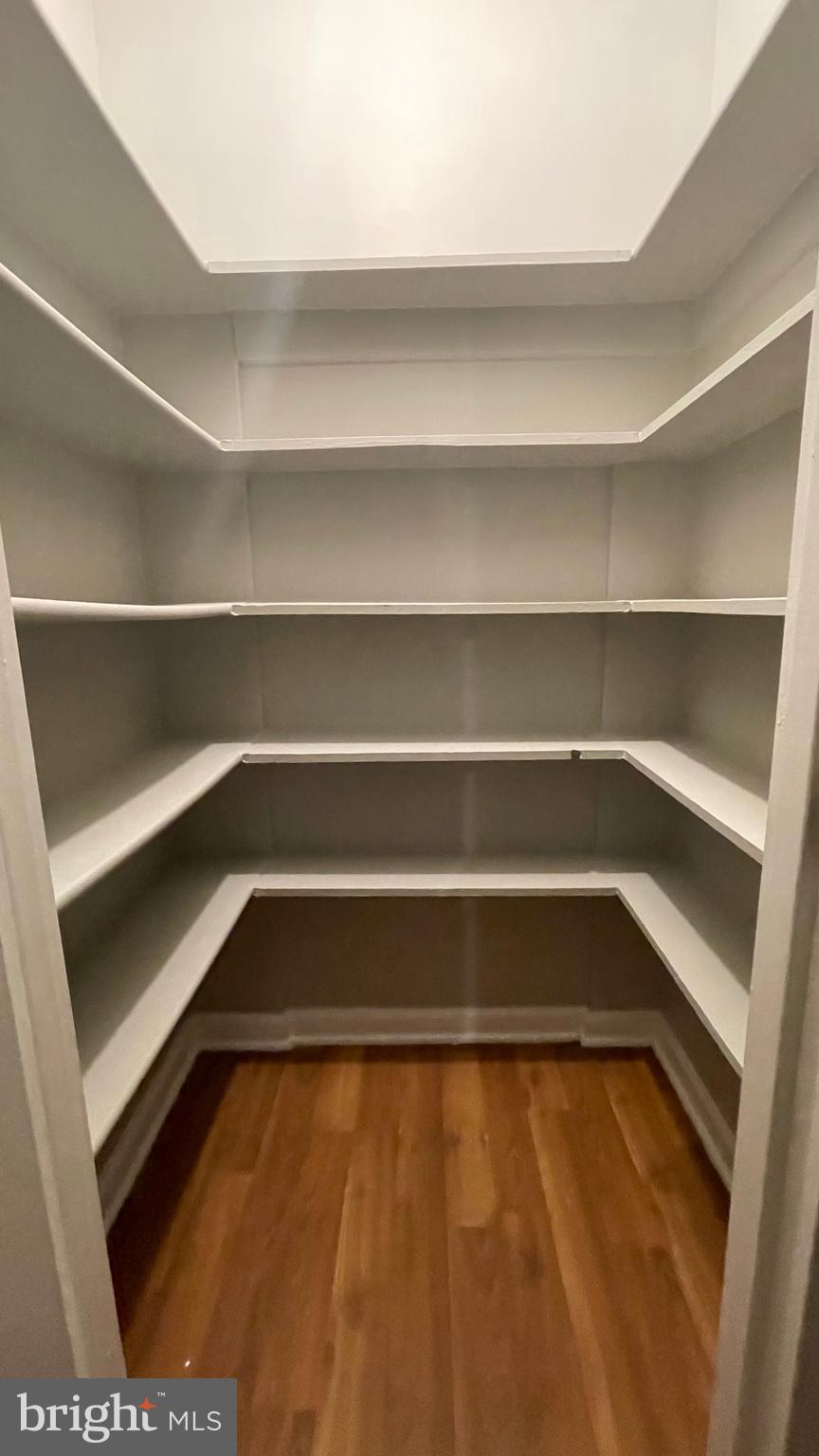 PRESIDENTIAL - Residential Lease