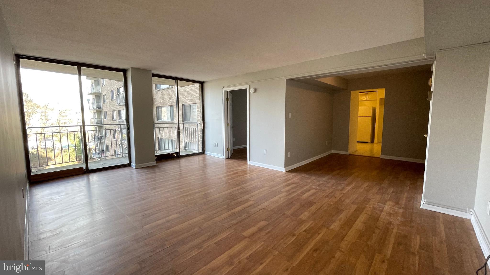 PRESIDENTIAL - Residential Lease