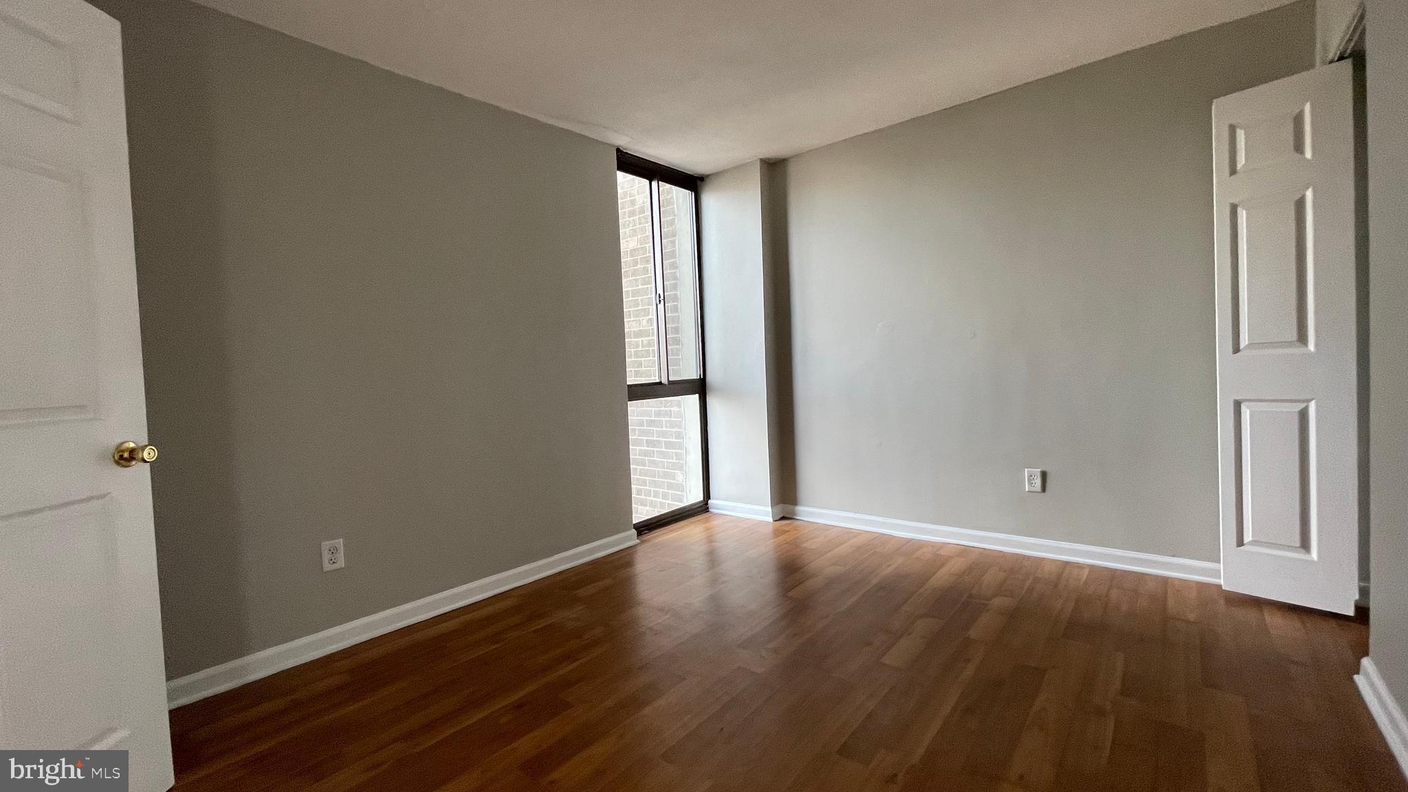 PRESIDENTIAL - Residential Lease