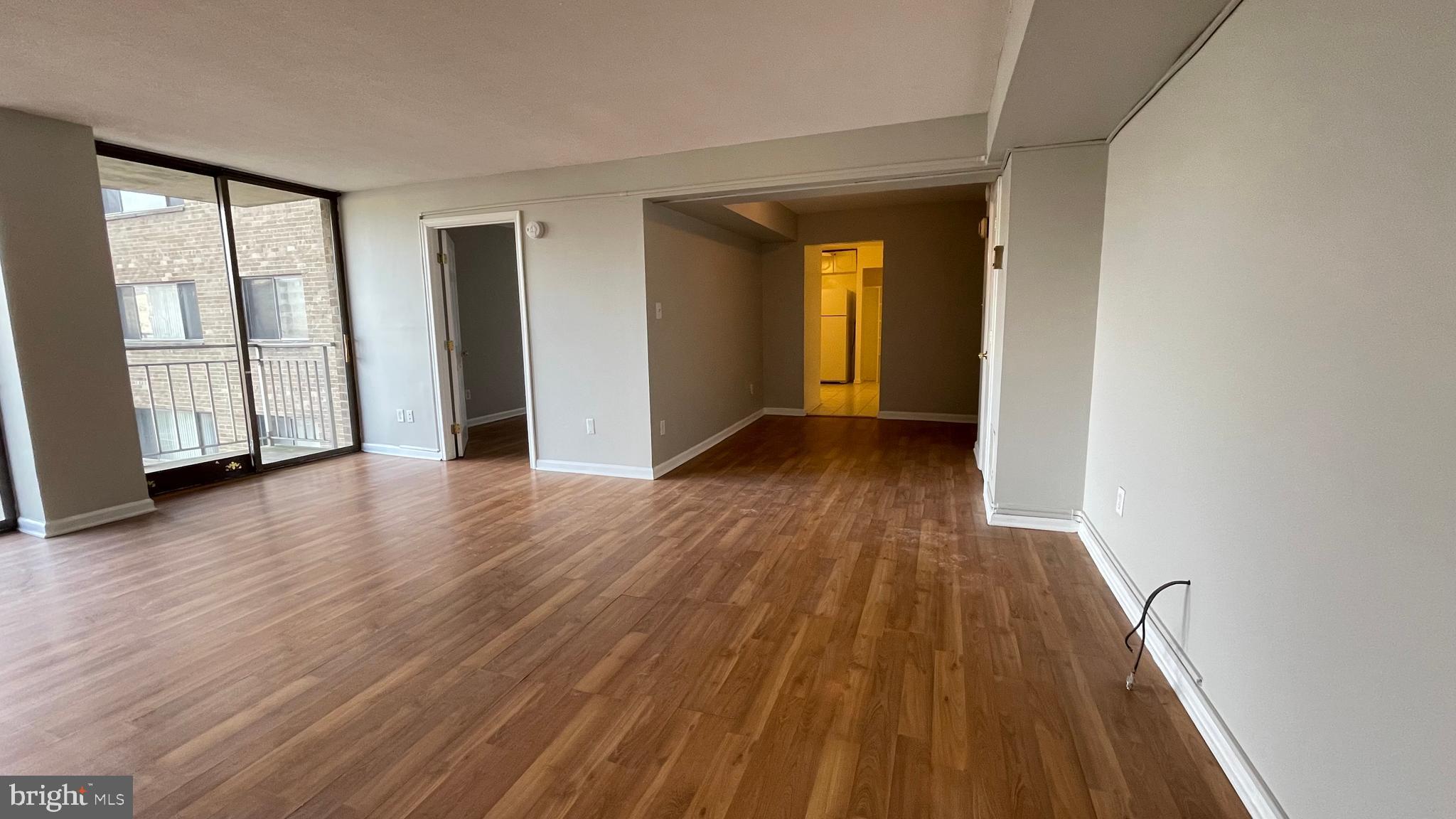 PRESIDENTIAL - Residential Lease