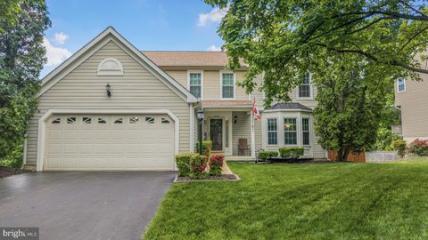 Photo of 15670 Andover Heights Drive, WOODBRIDGE, VA 22193 (MLS # VAPW2117416)