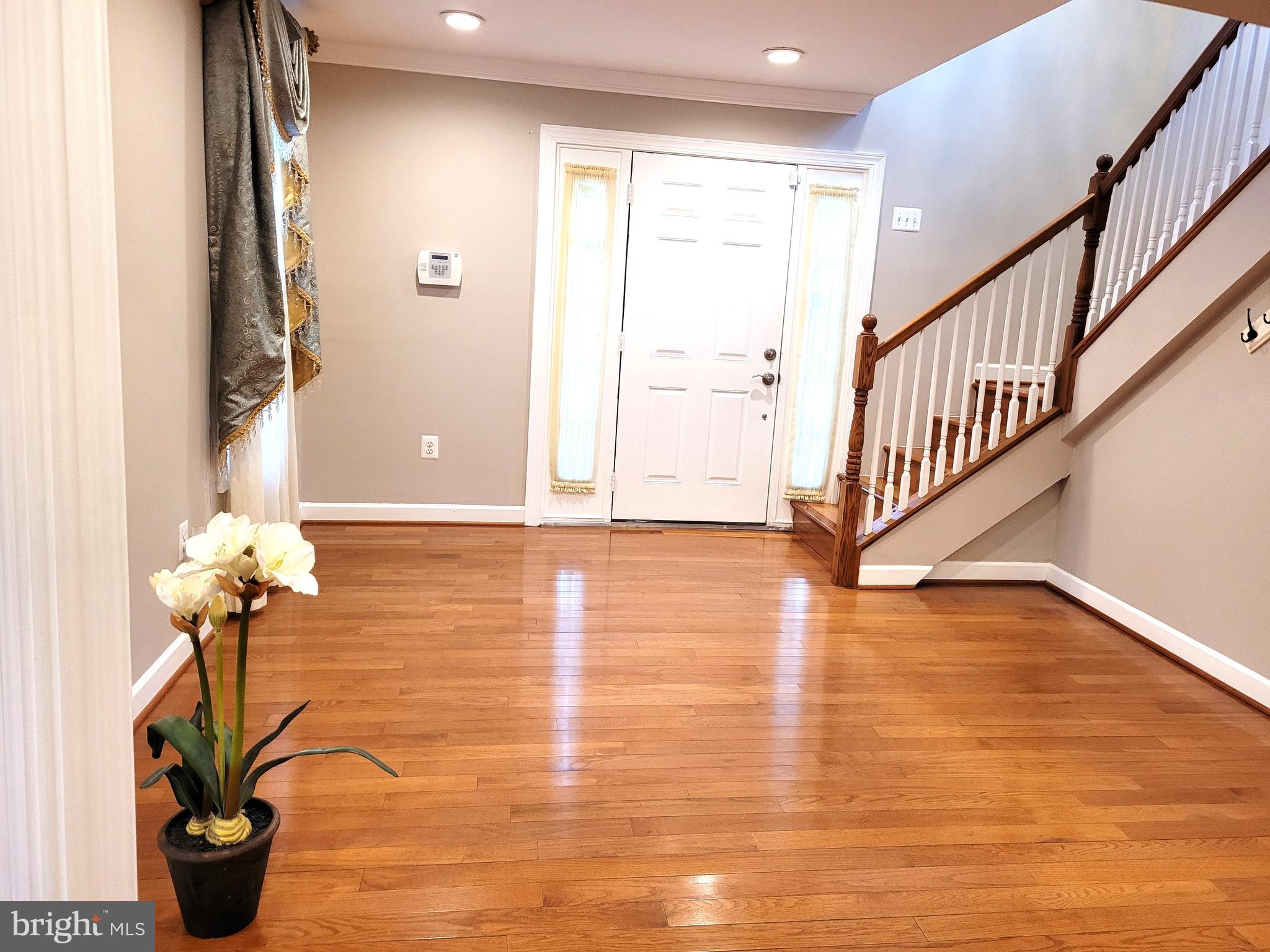 BROYHILL CREST - Residential