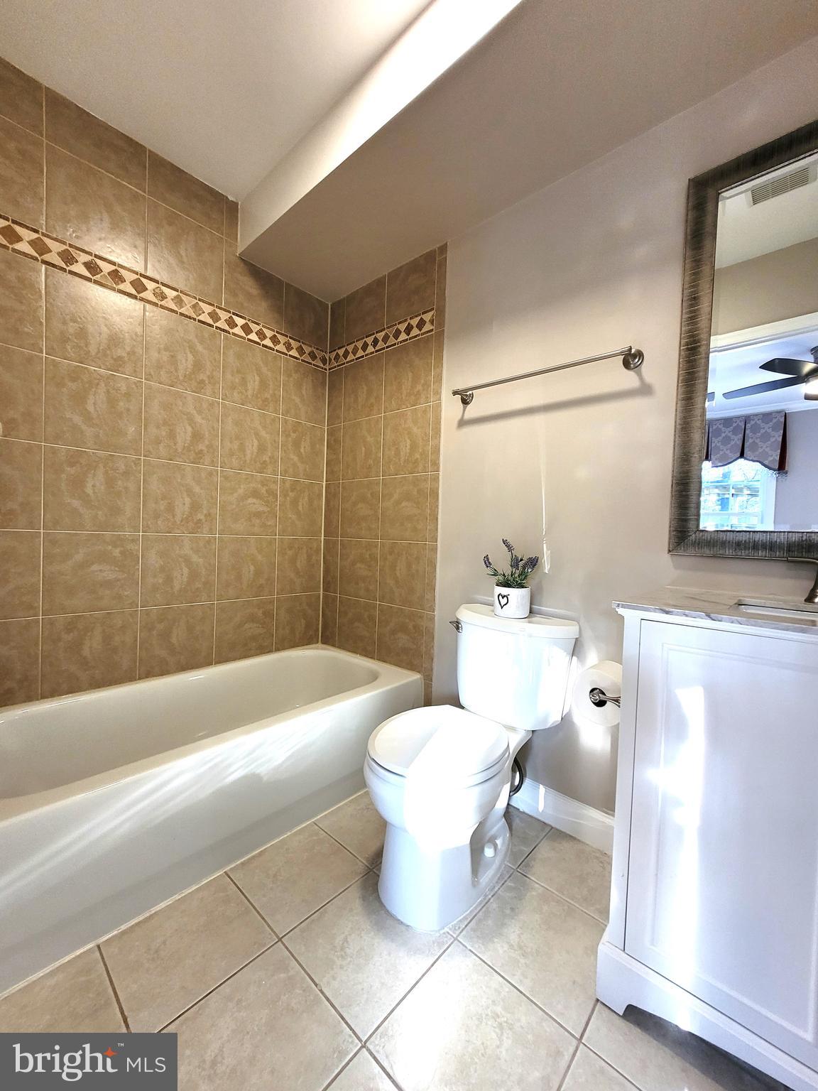 BROYHILL CREST - Residential