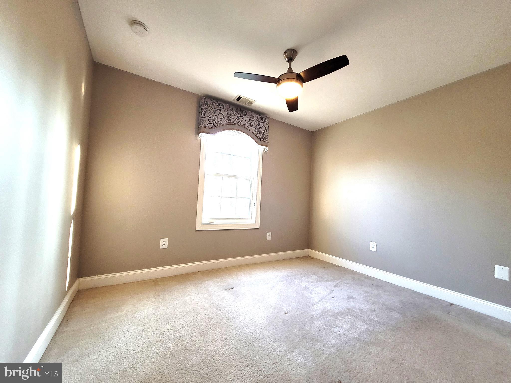 BROYHILL CREST - Residential