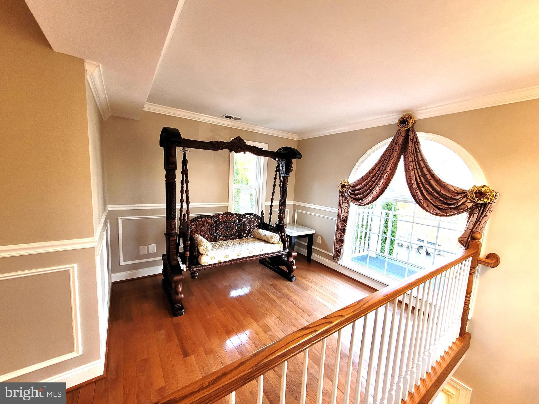 BROYHILL CREST - Residential