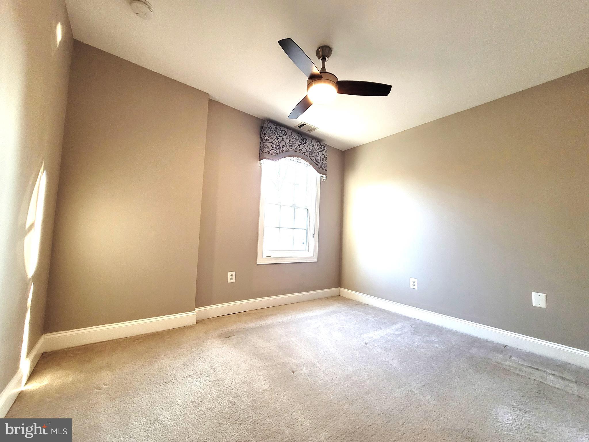 BROYHILL CREST - Residential