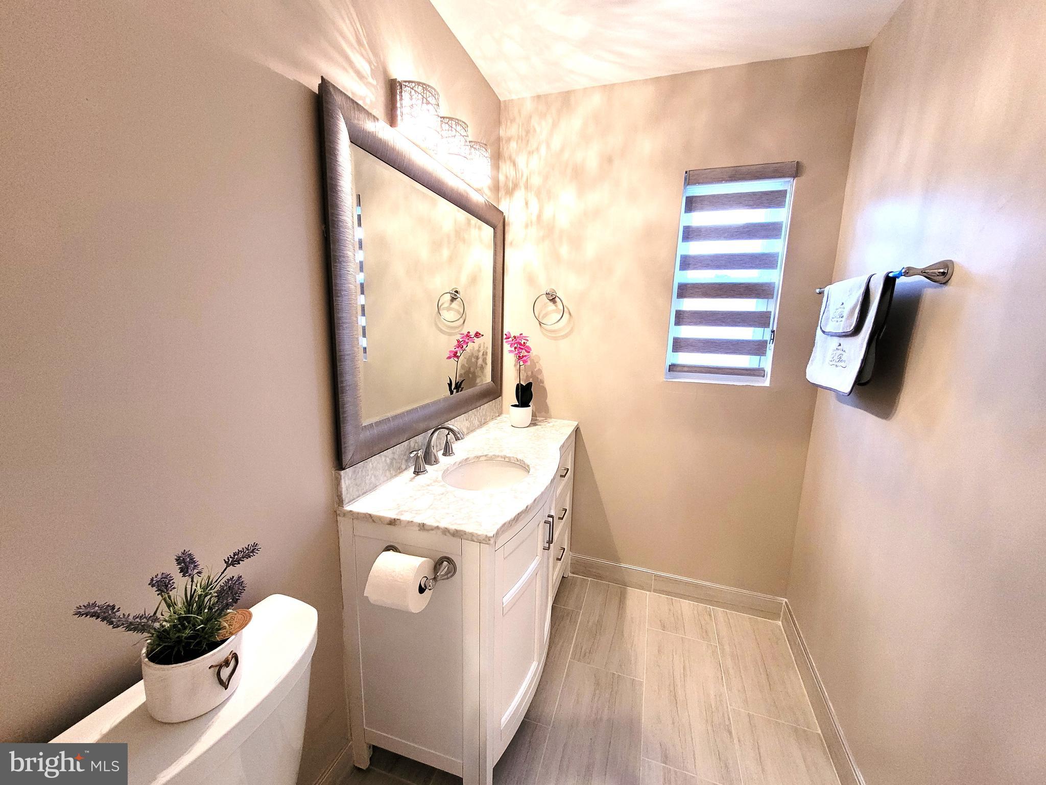 BROYHILL CREST - Residential