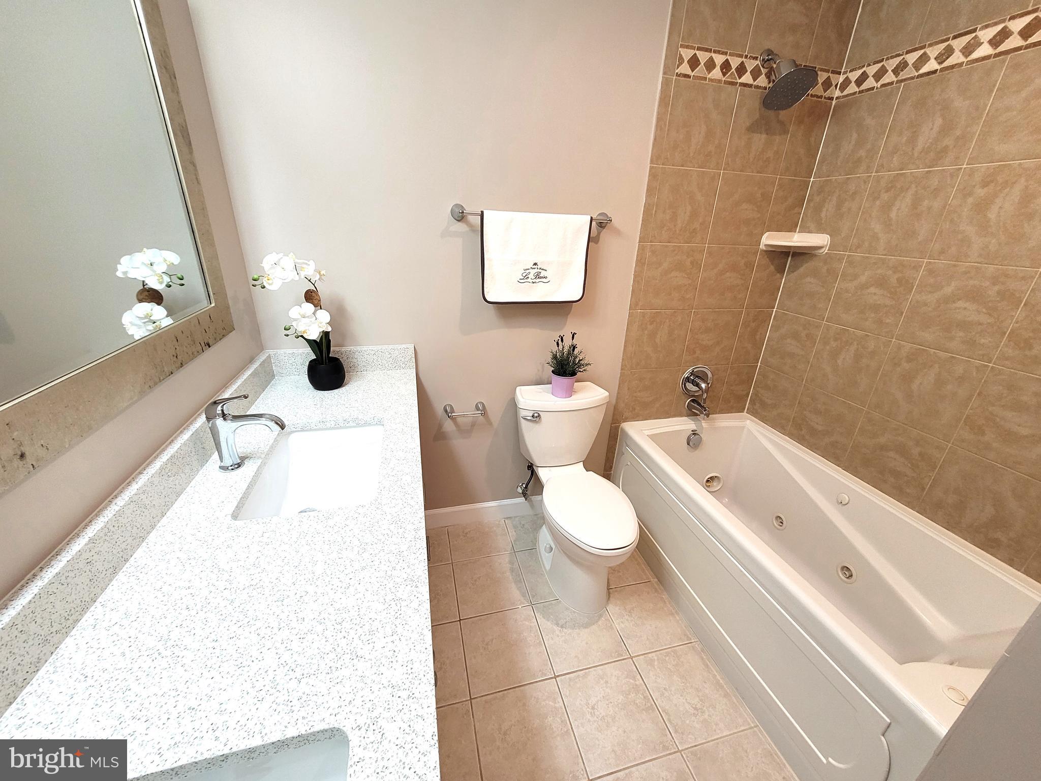 BROYHILL CREST - Residential