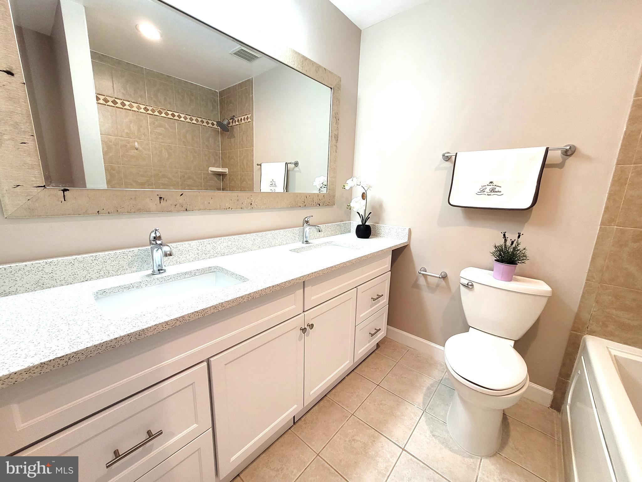 BROYHILL CREST - Residential