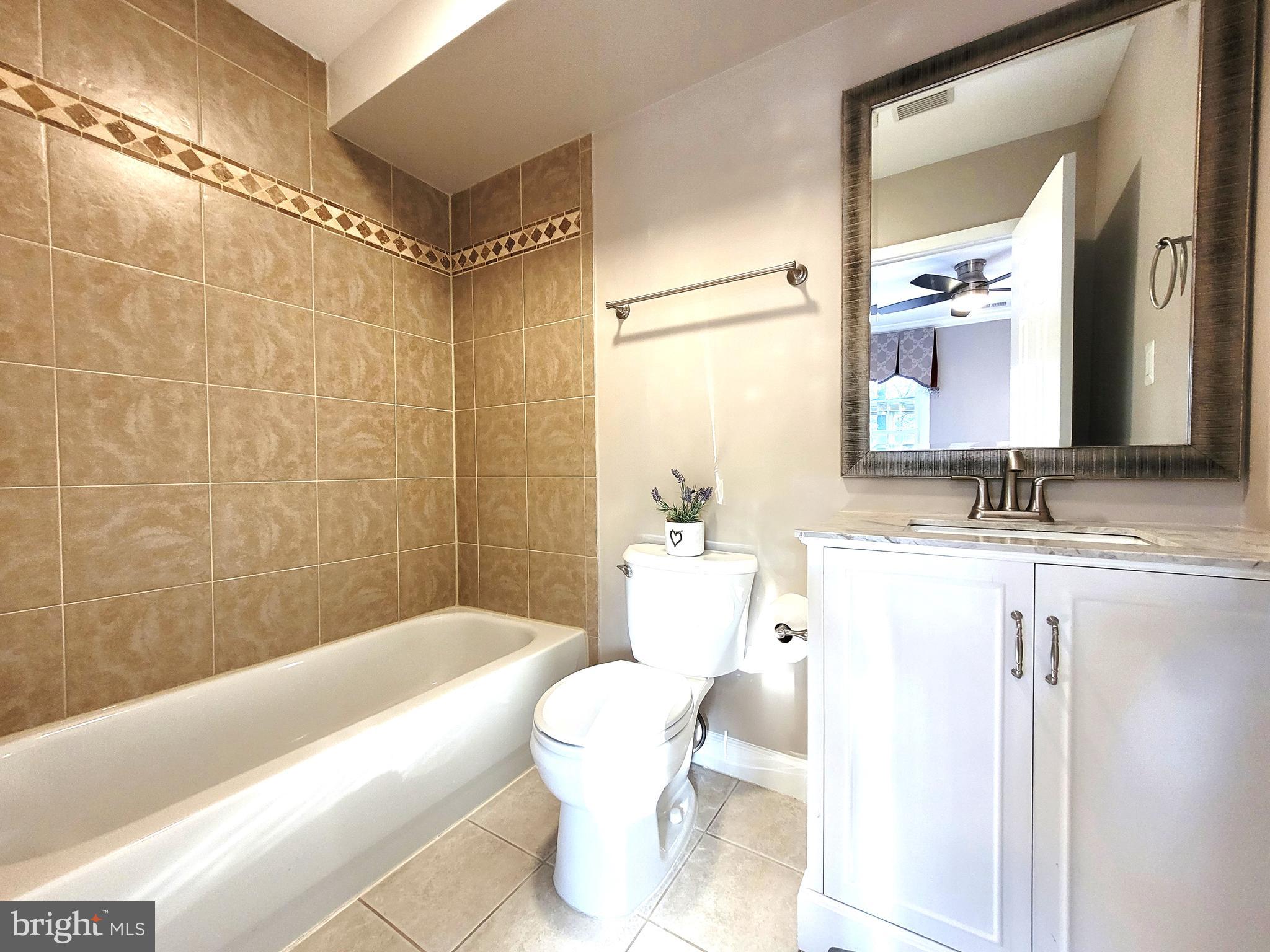 BROYHILL CREST - Residential