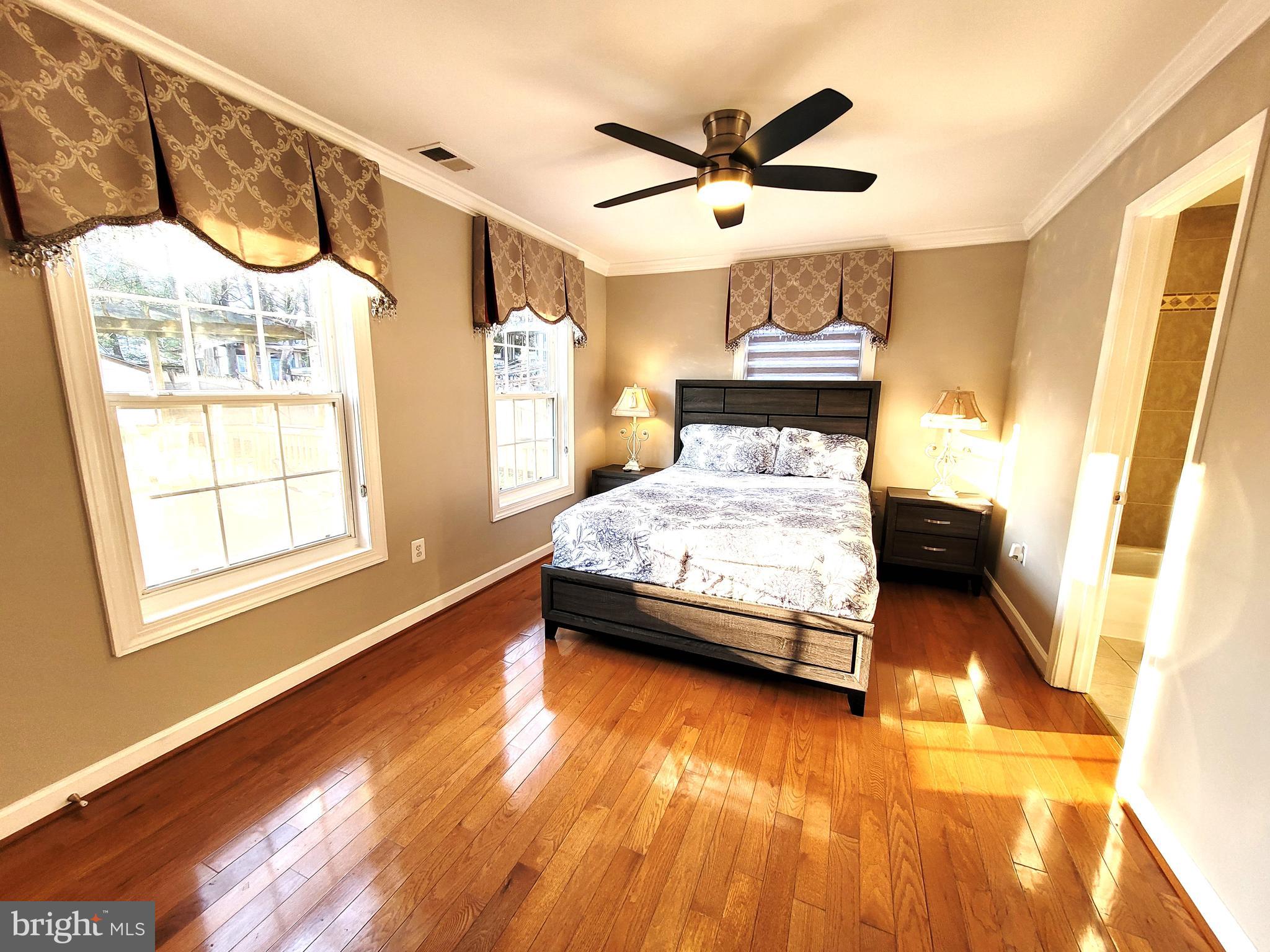 BROYHILL CREST - Residential