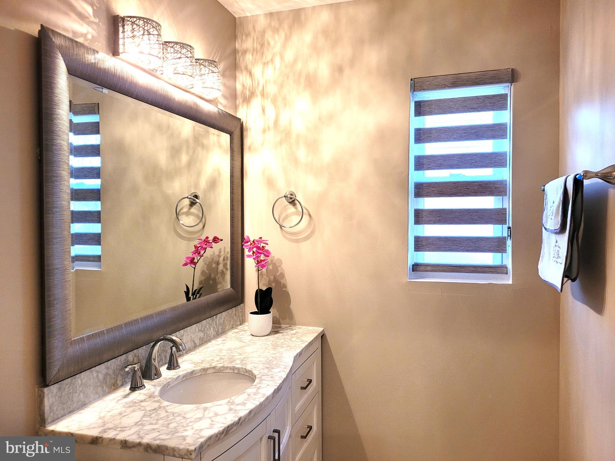 BROYHILL CREST - Residential