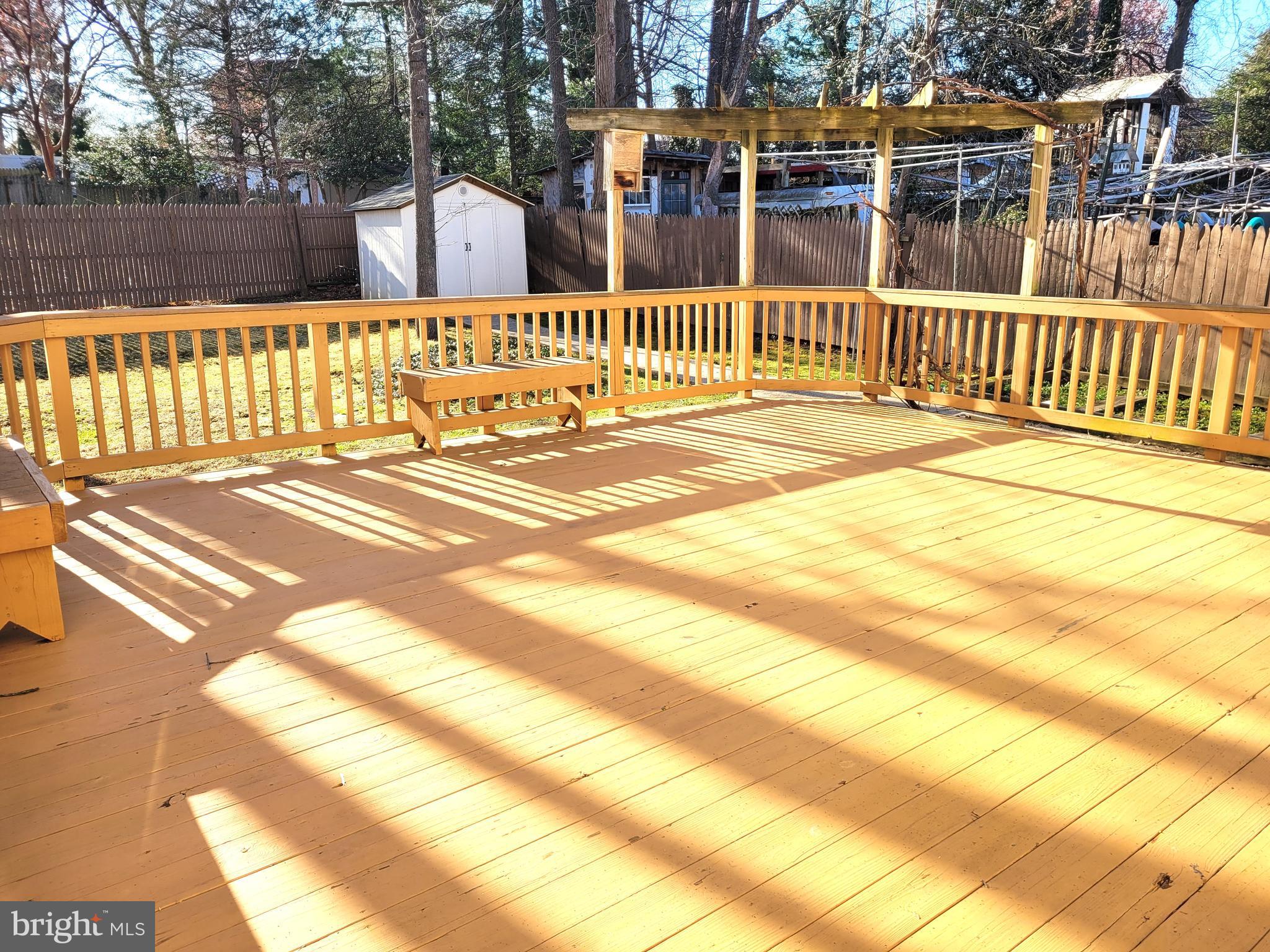 BROYHILL CREST - Residential