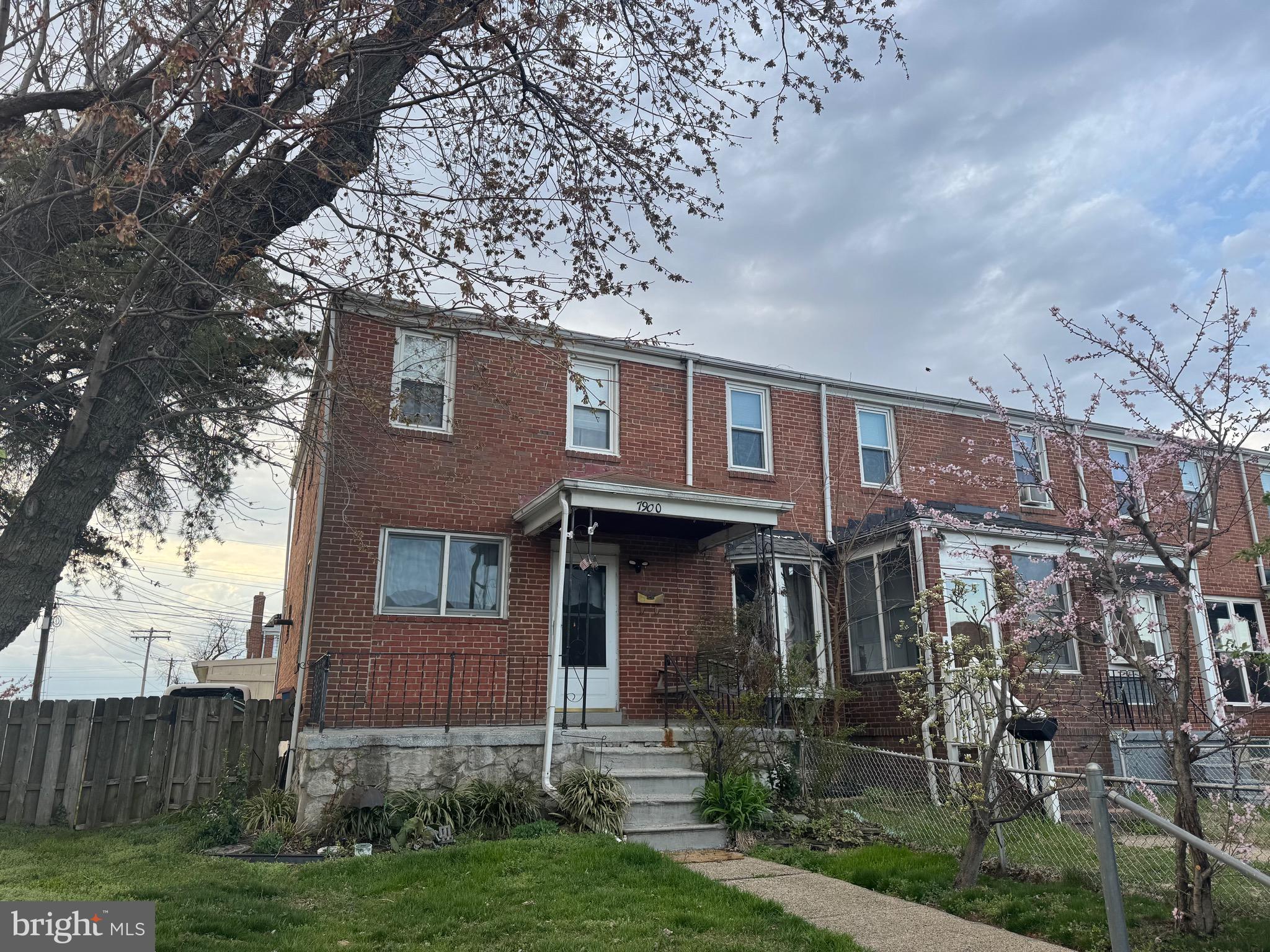 NORTH POINT VILLAGE - Residential