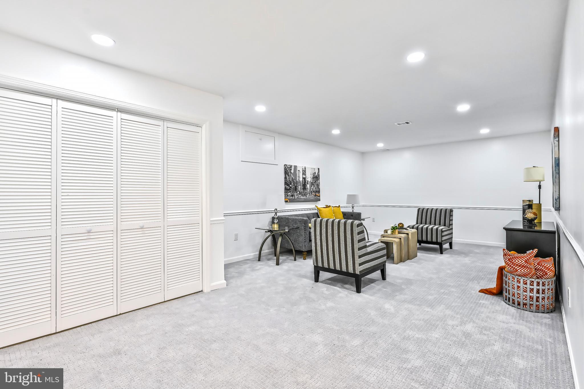 WESTMORELAND HILLS - Residential