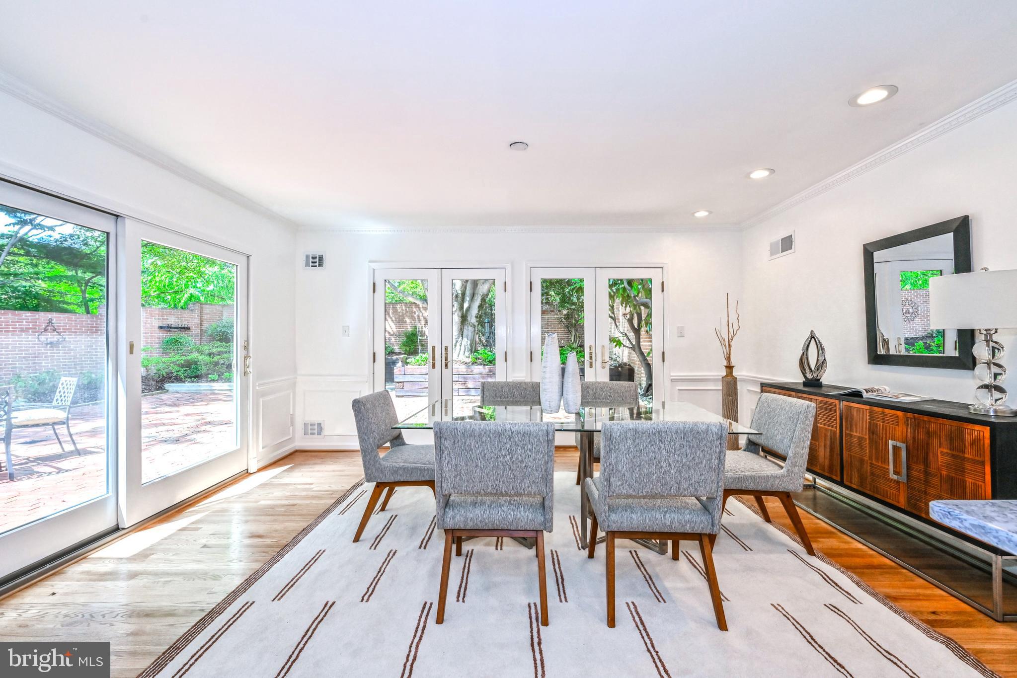 WESTMORELAND HILLS - Residential