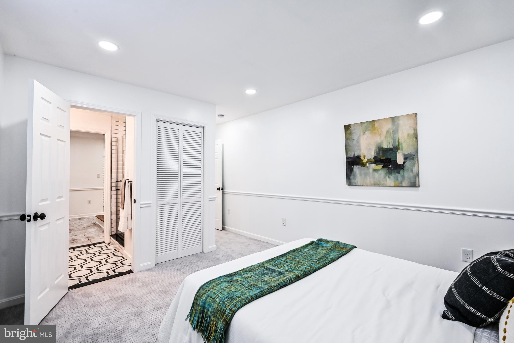 WESTMORELAND HILLS - Residential