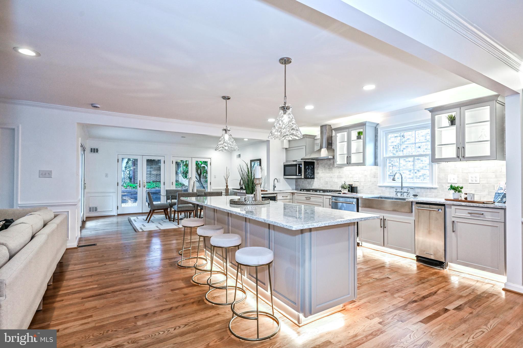 WESTMORELAND HILLS - Residential