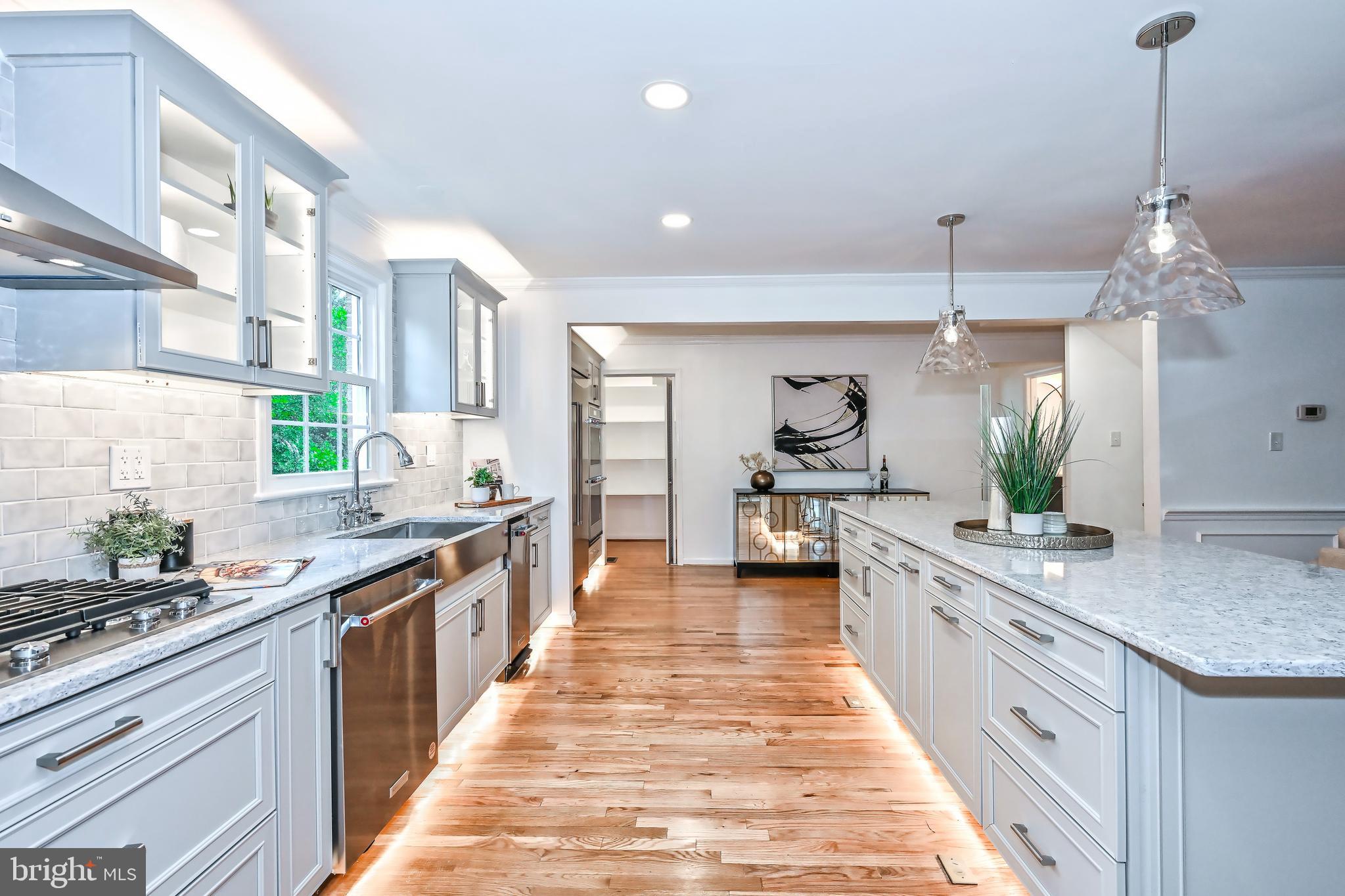 WESTMORELAND HILLS - Residential