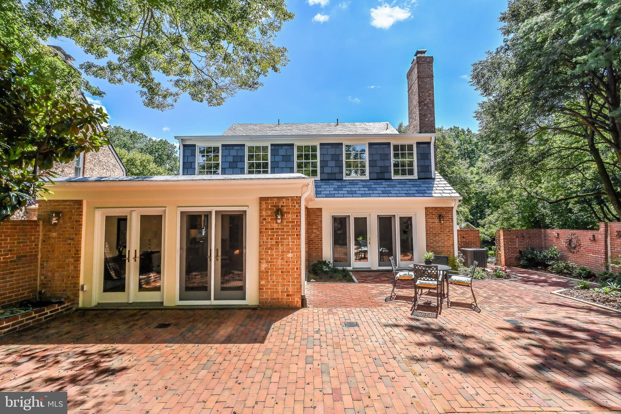 WESTMORELAND HILLS - Residential