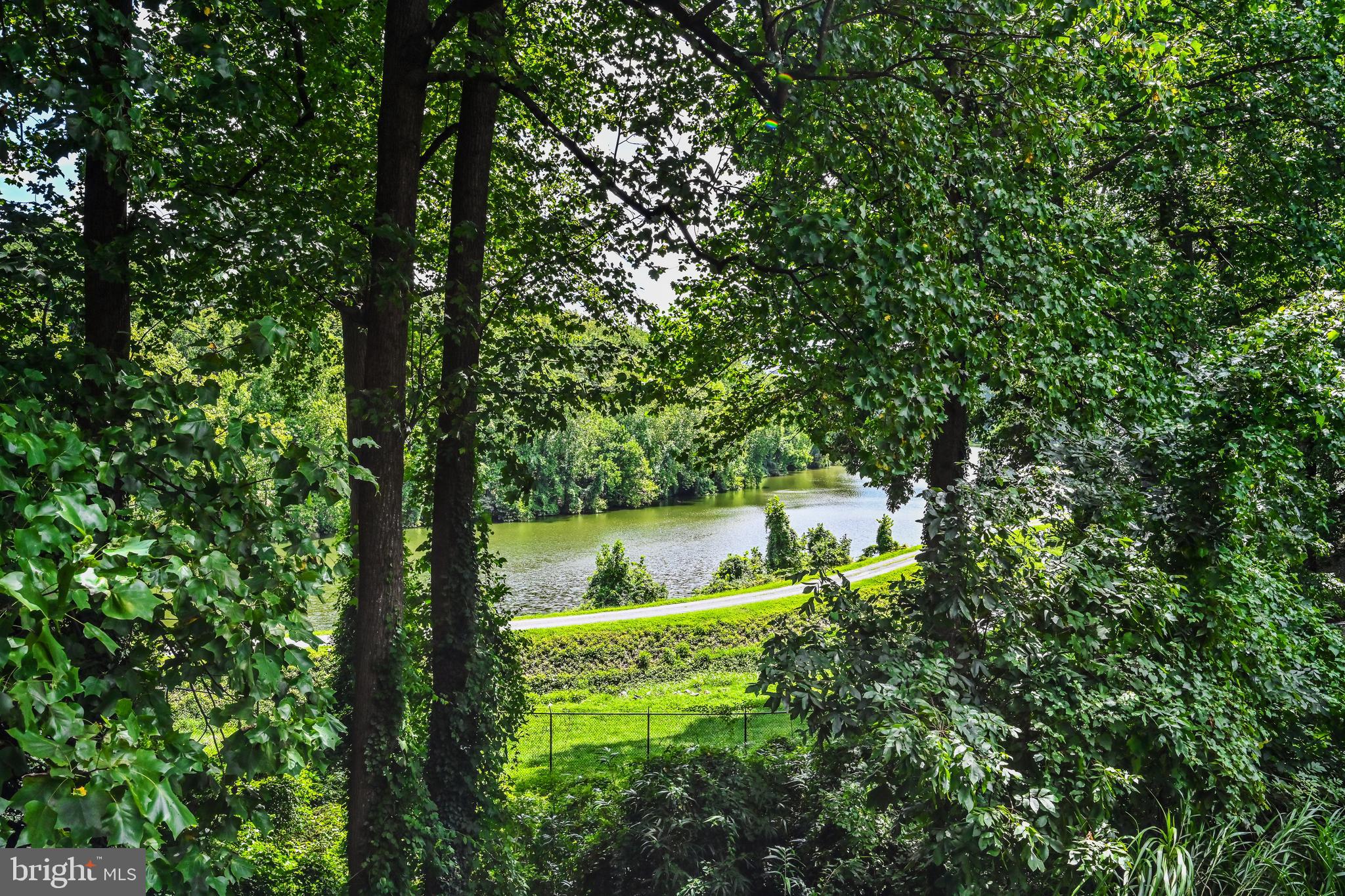 WESTMORELAND HILLS - Residential