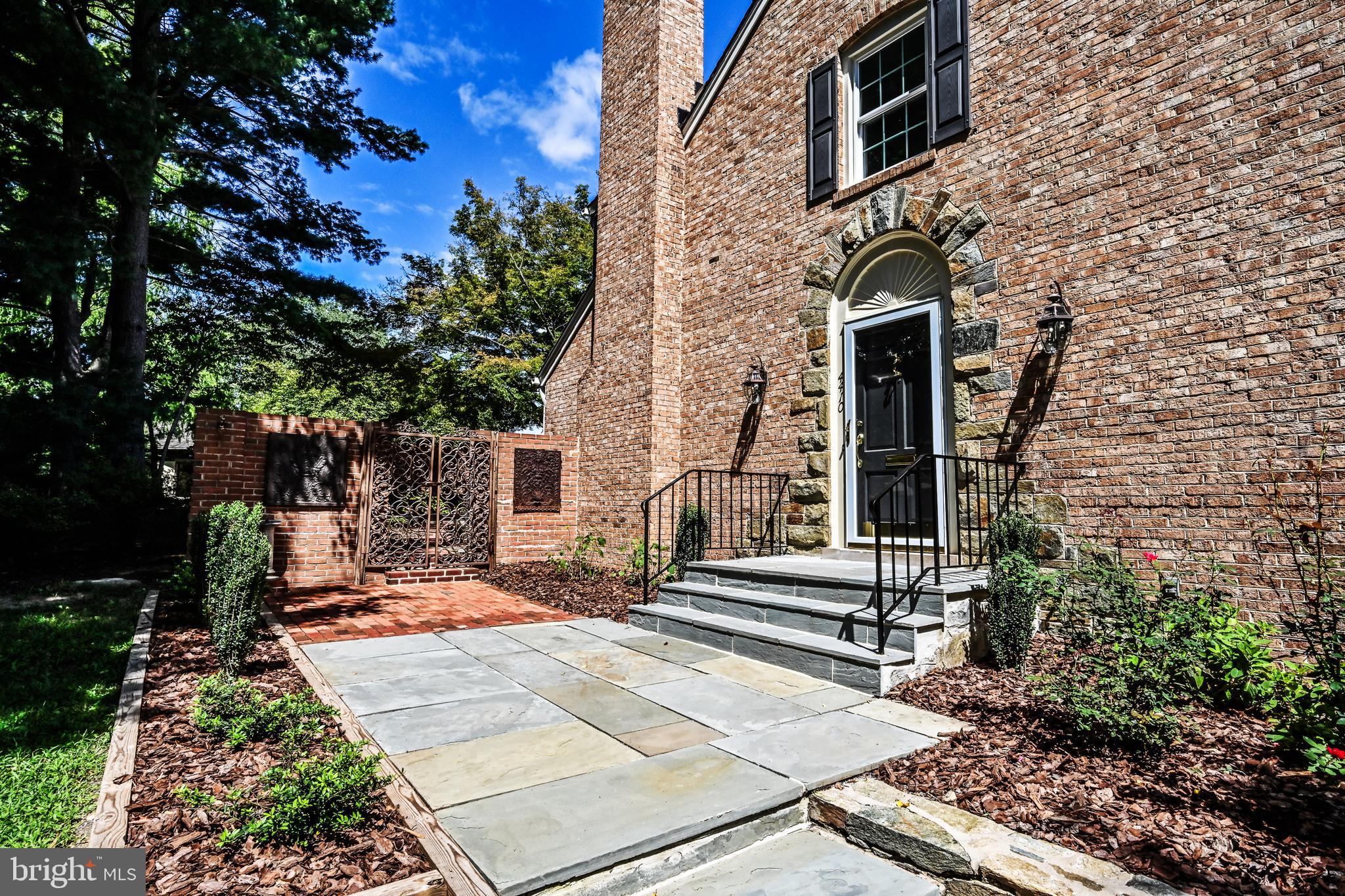 WESTMORELAND HILLS - Residential