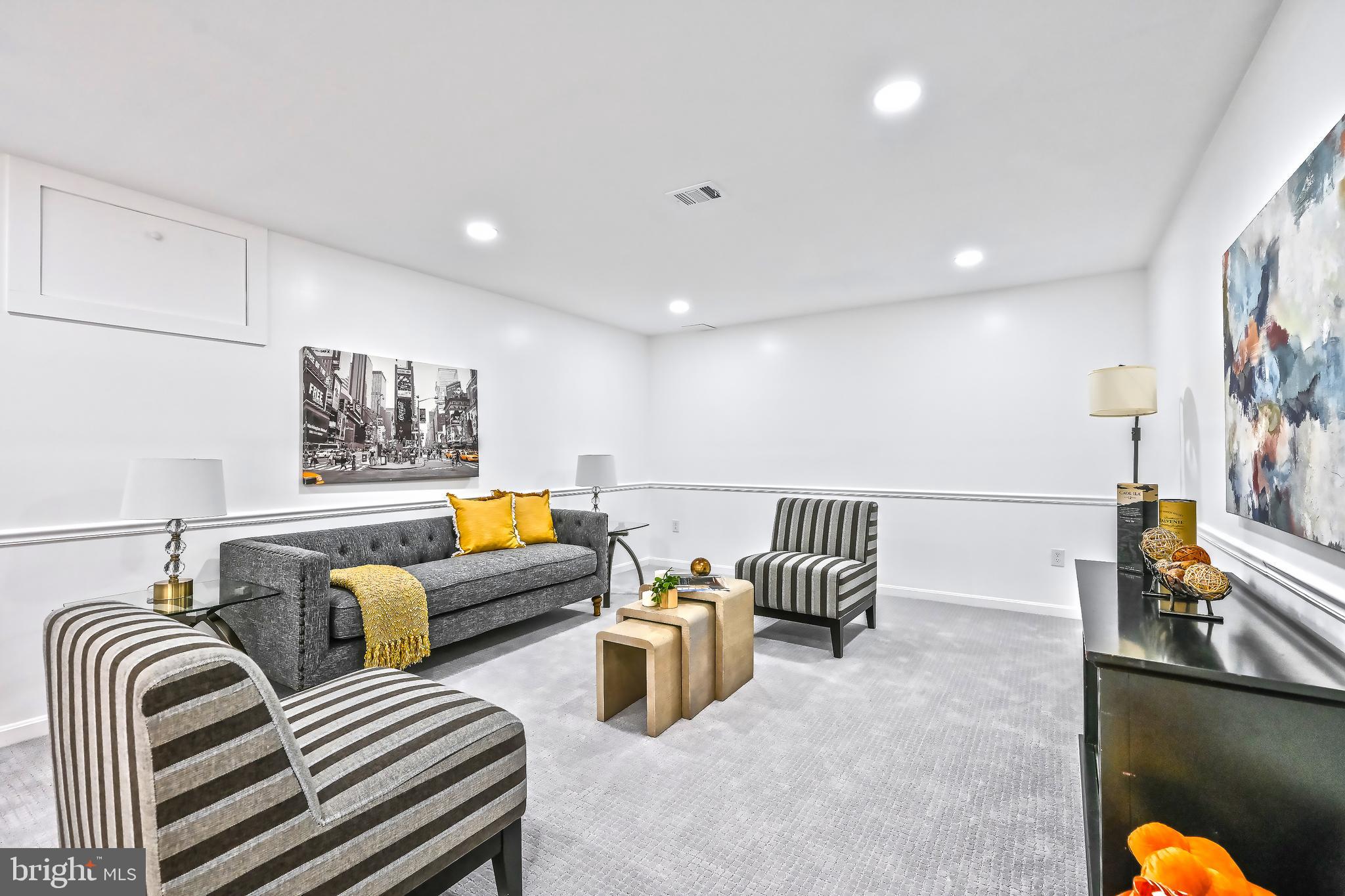 WESTMORELAND HILLS - Residential