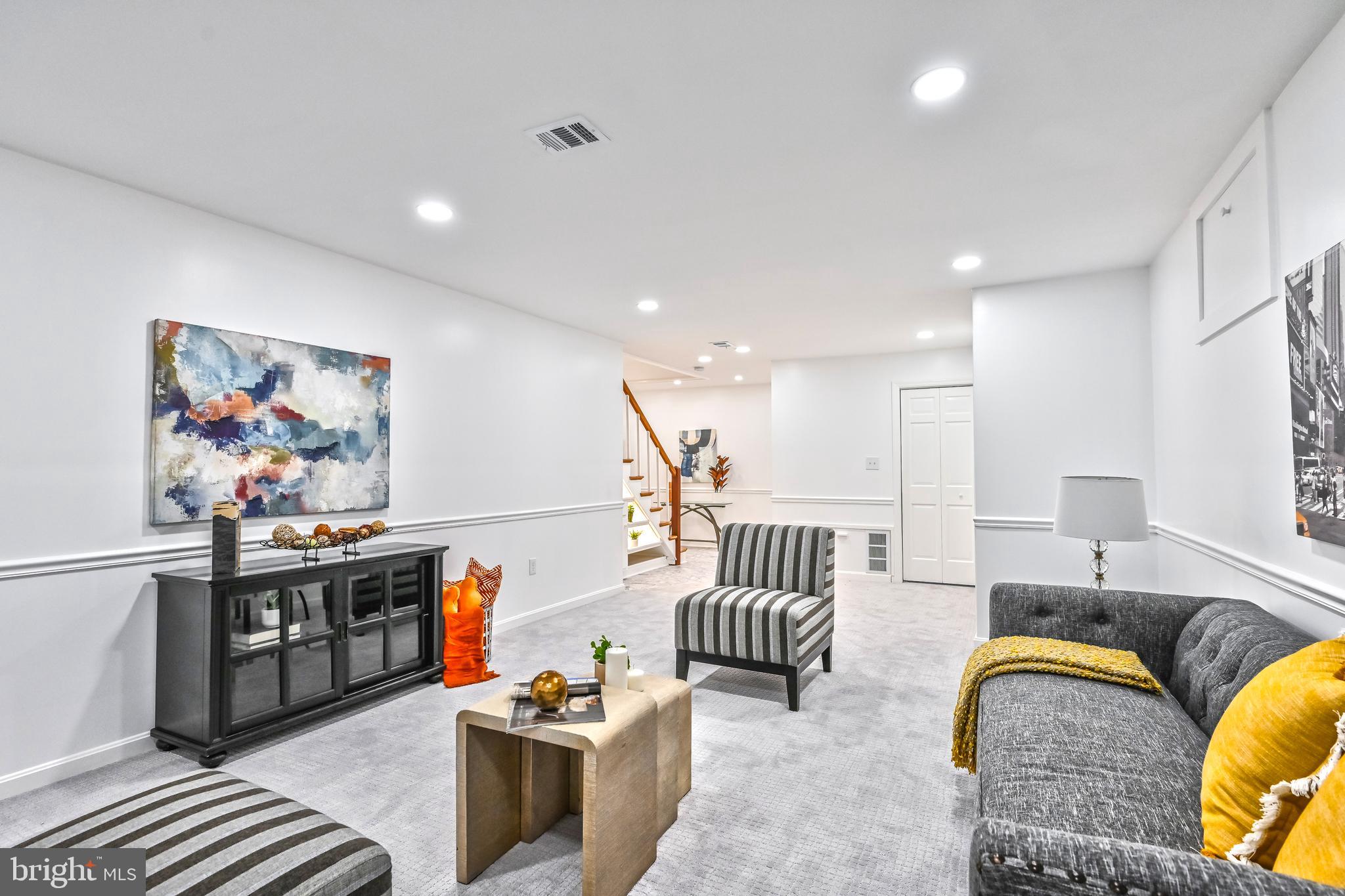 WESTMORELAND HILLS - Residential