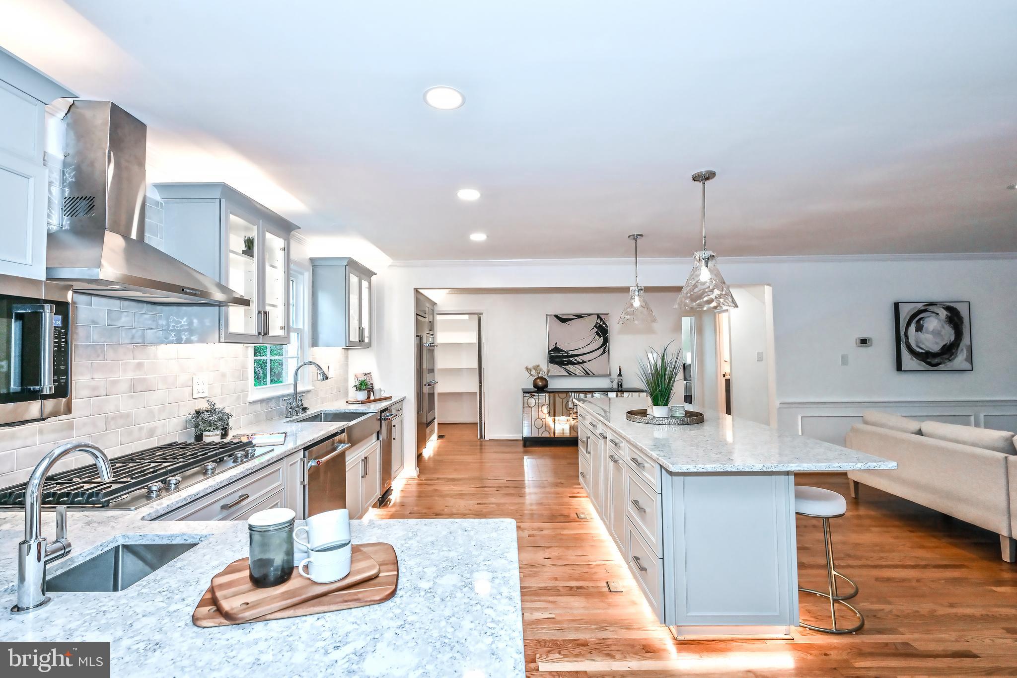 WESTMORELAND HILLS - Residential