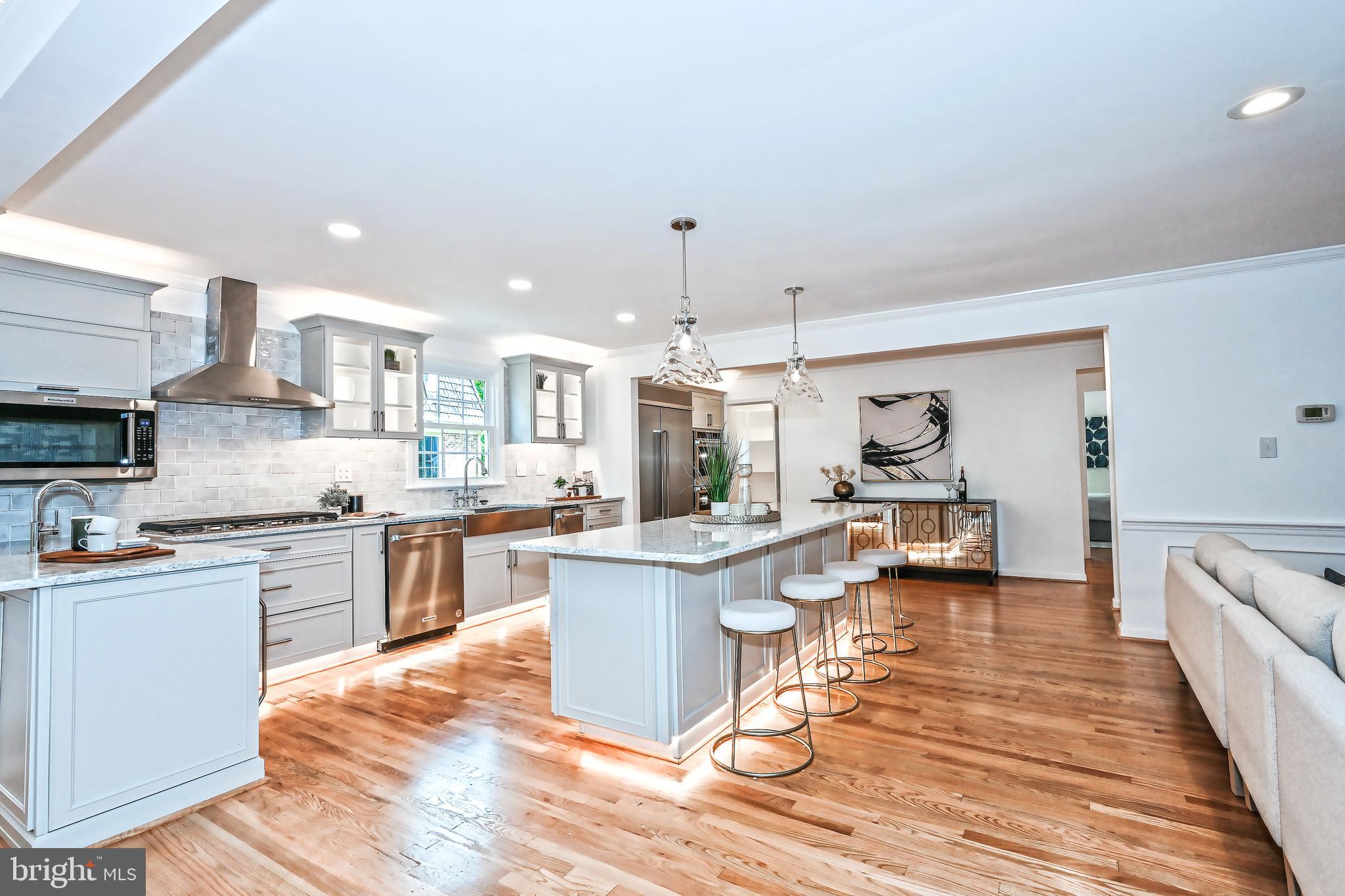 WESTMORELAND HILLS - Residential