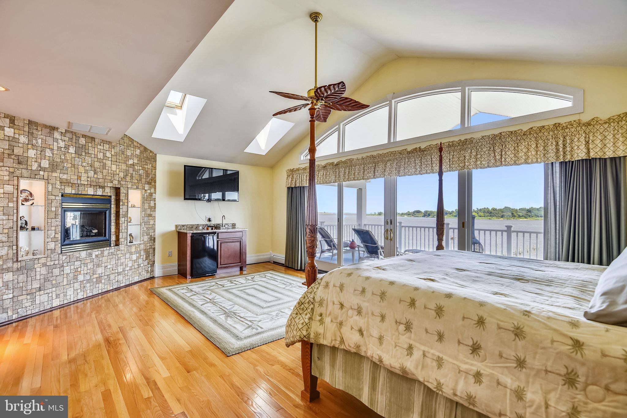 MILLERS ISLAND - Residential