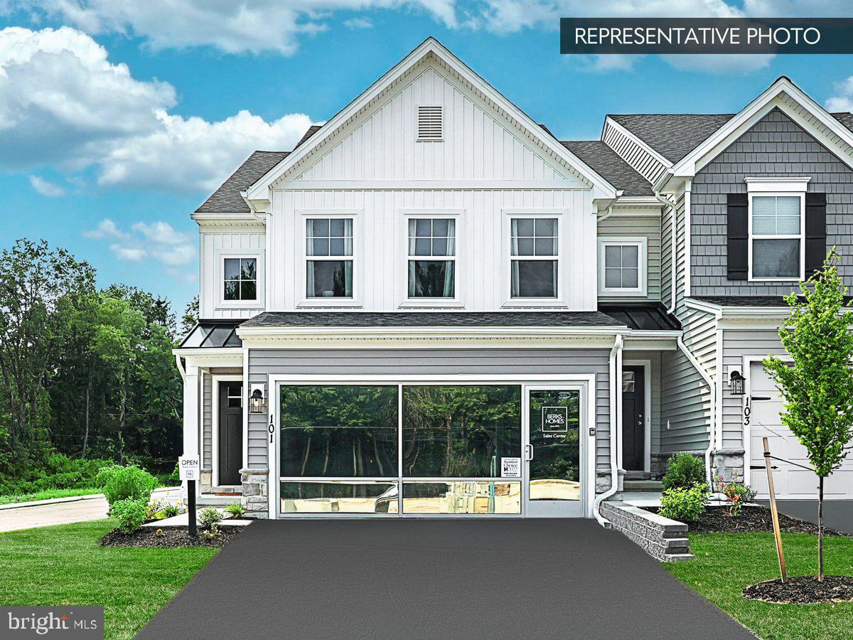 THE TOWNES AT HAMPDEN - Residential