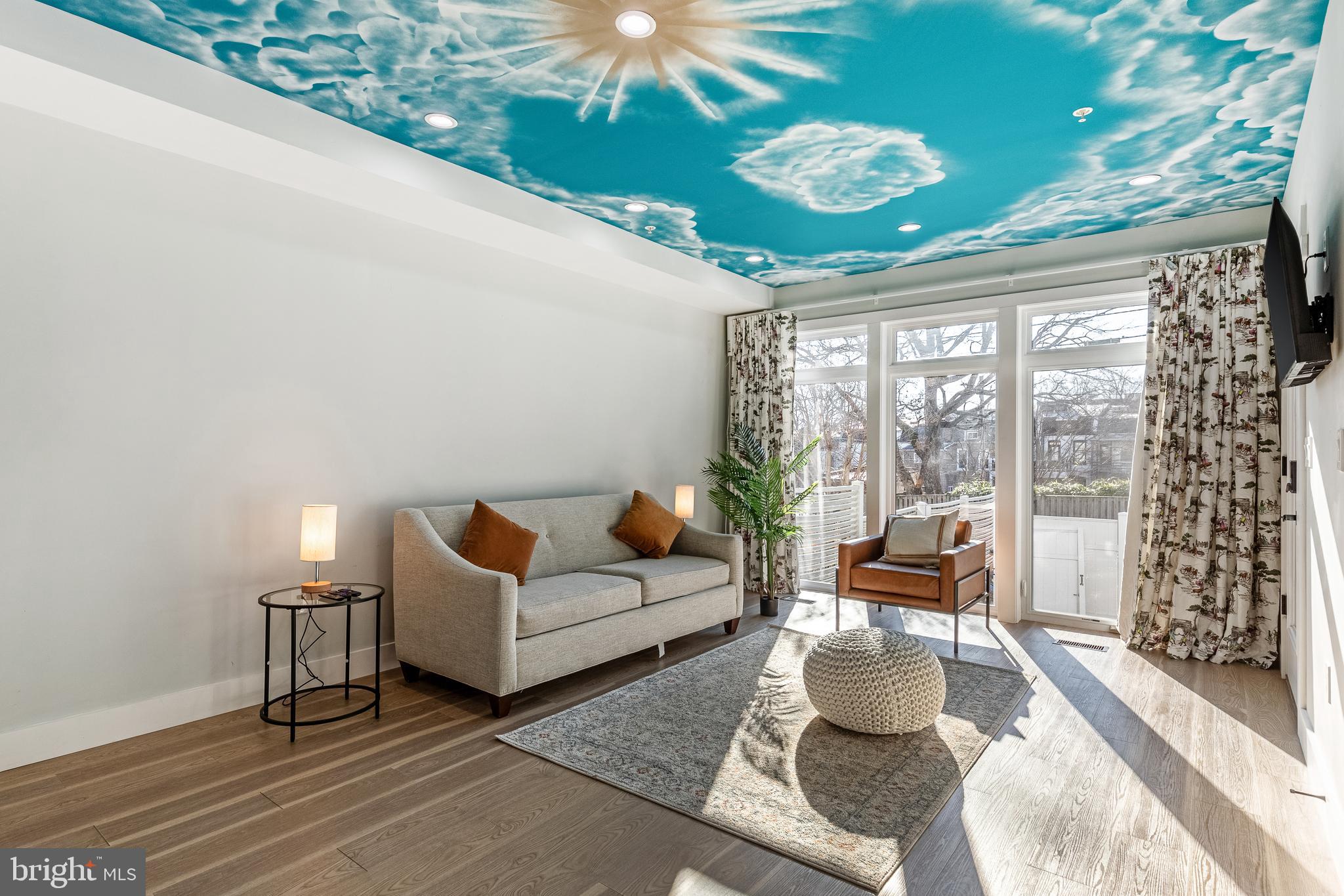 1426 CRITTENDEN NW 1