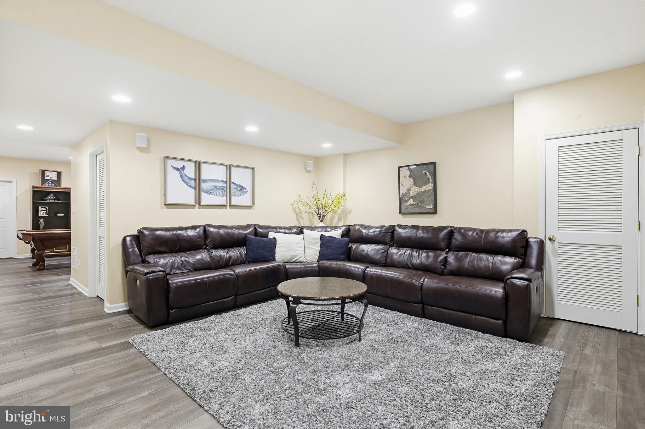 CHAPEL GROVE - Residential