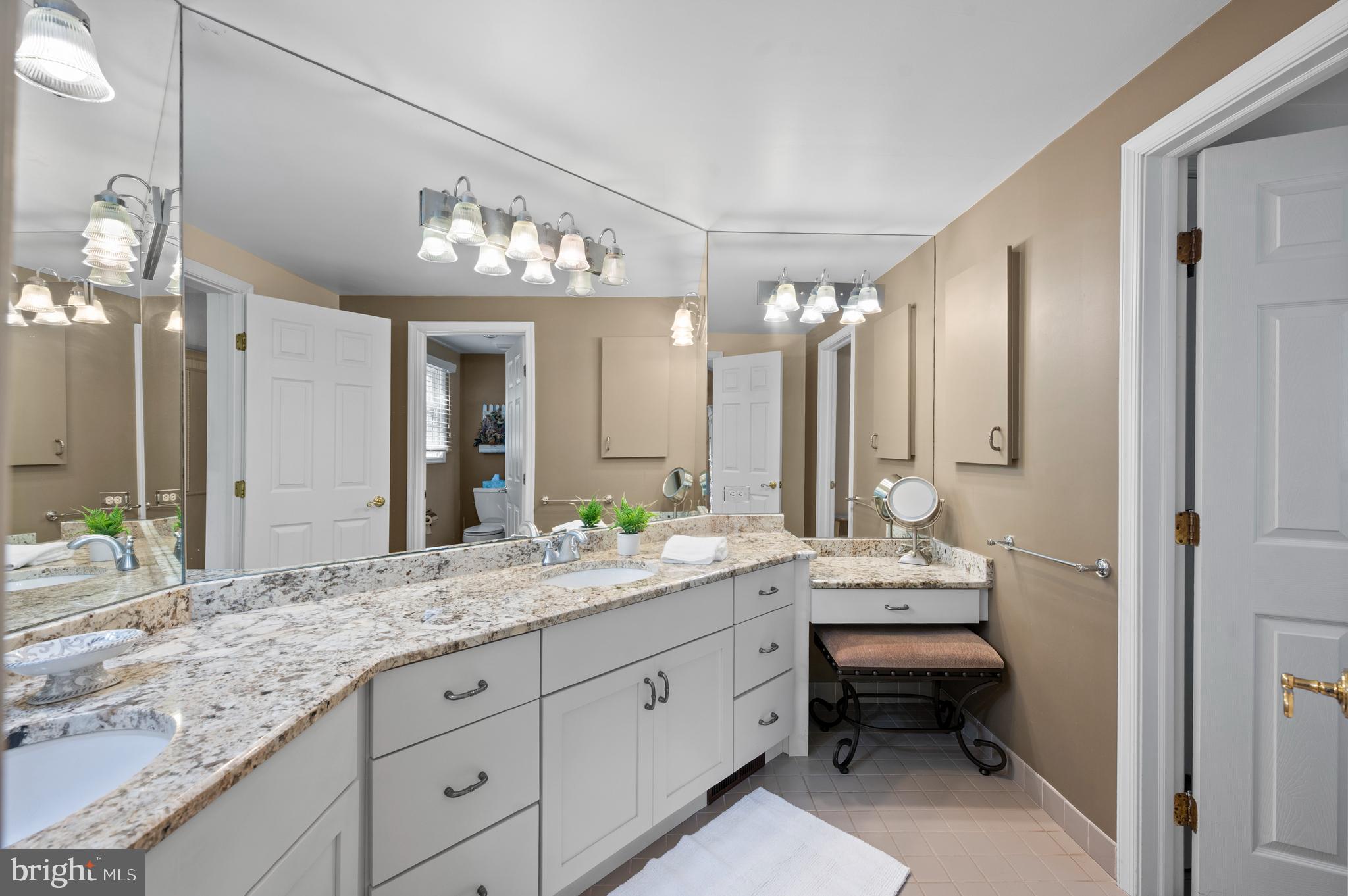 WYNNEWOOD - Residential