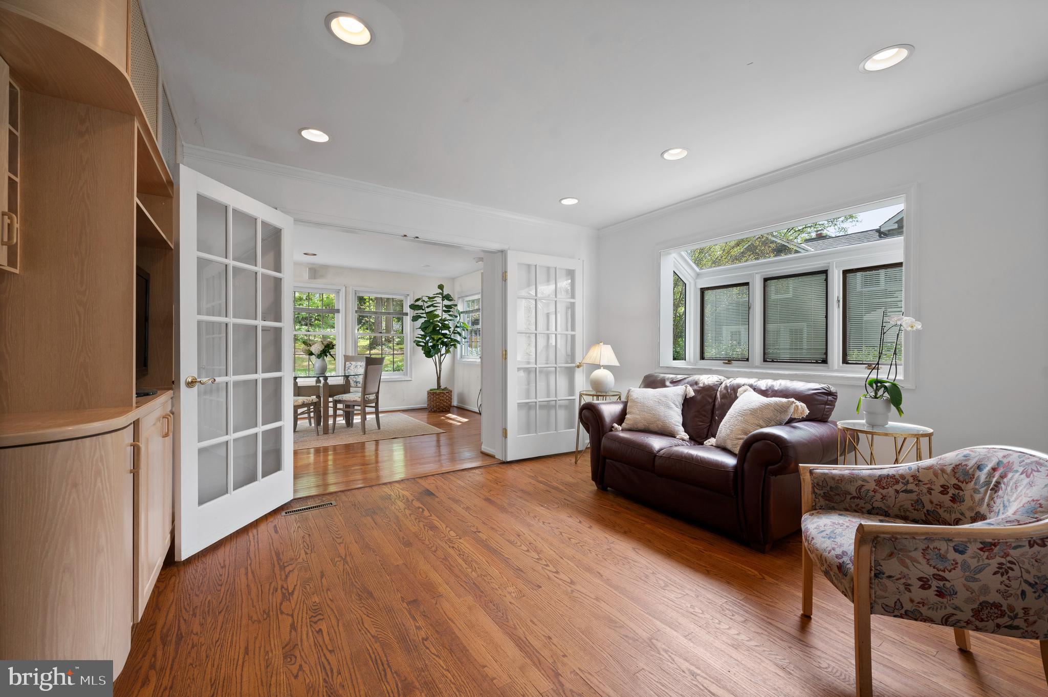 WYNNEWOOD - Residential