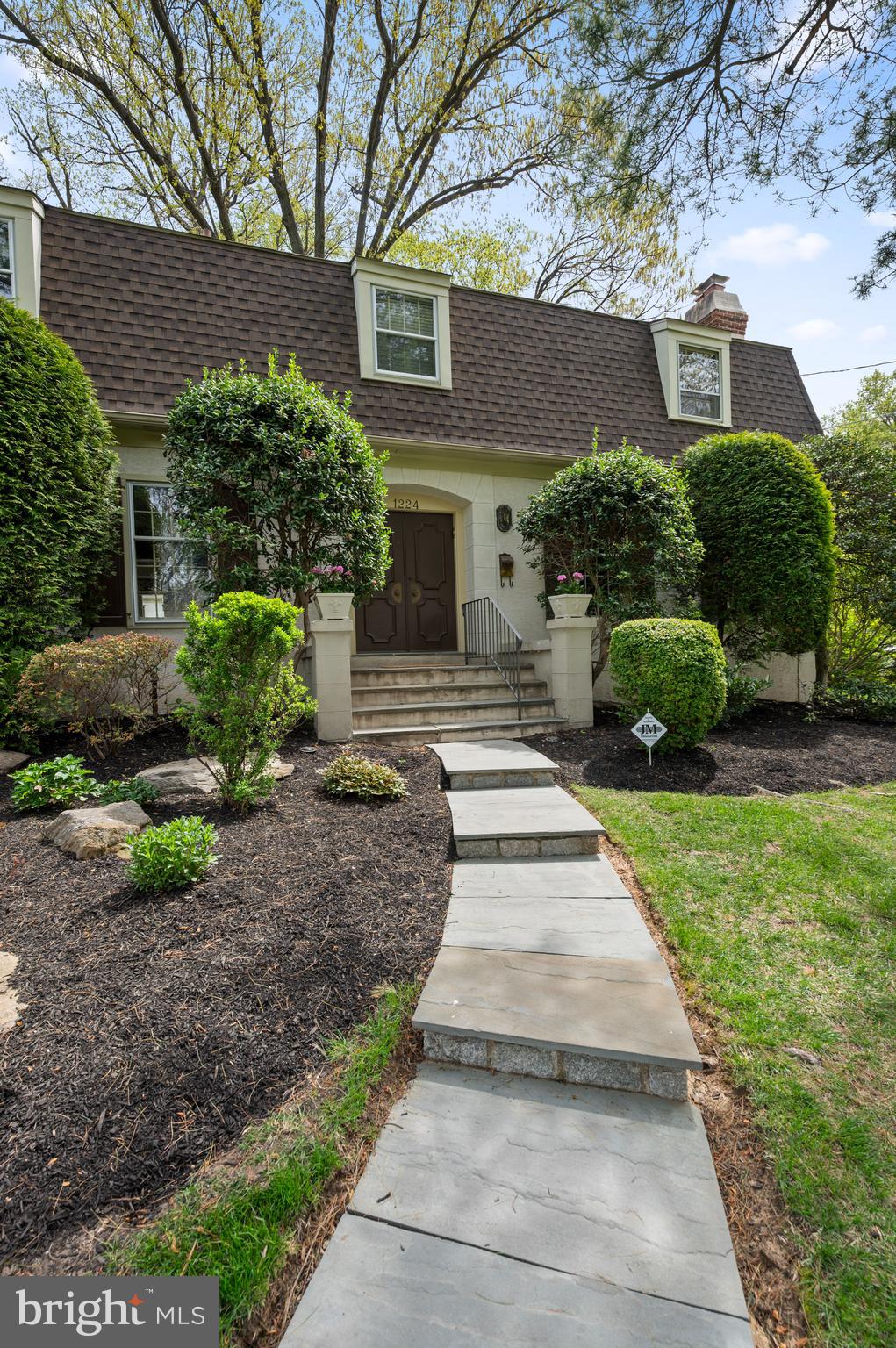 WYNNEWOOD - Residential