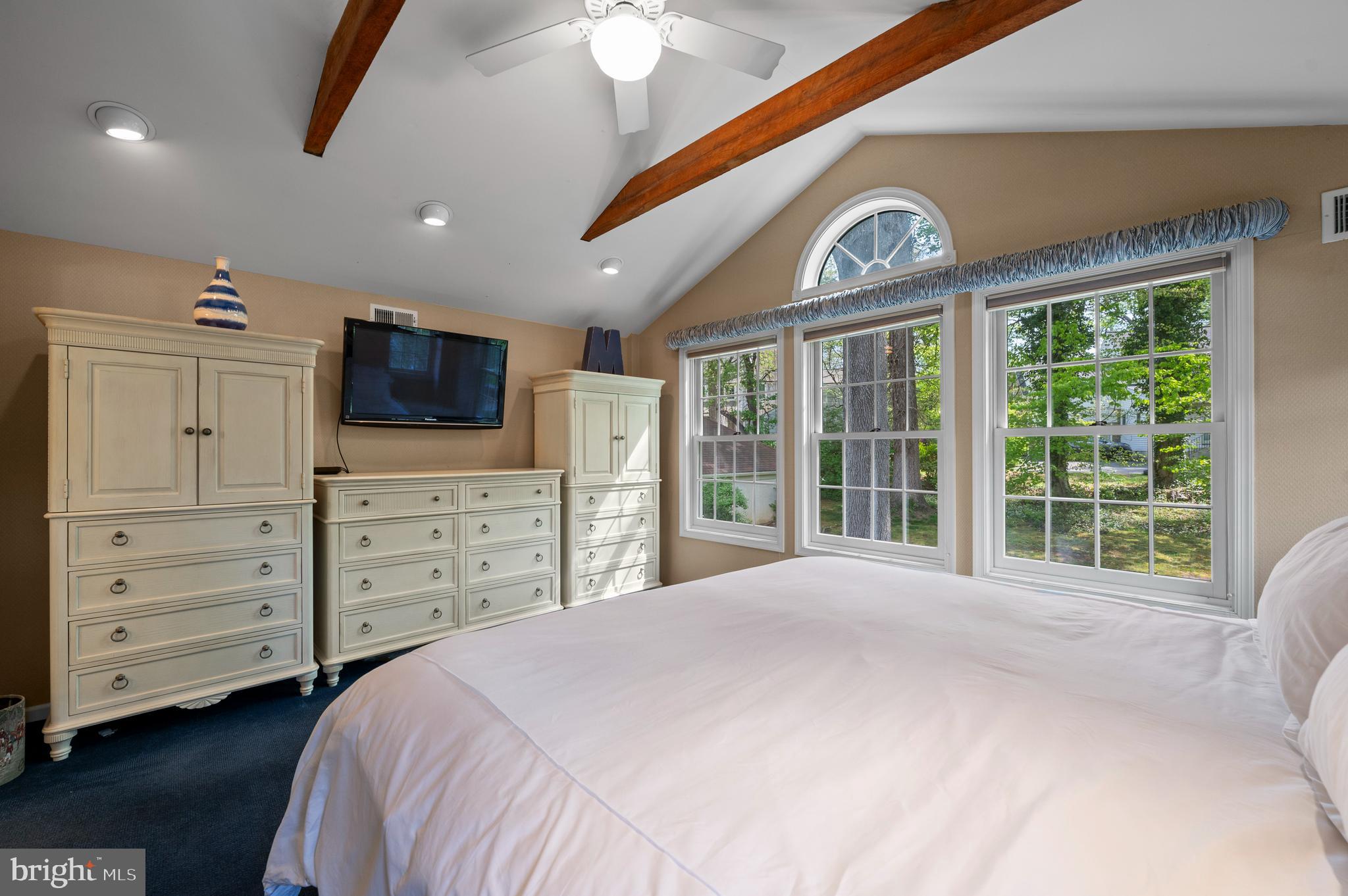 WYNNEWOOD - Residential