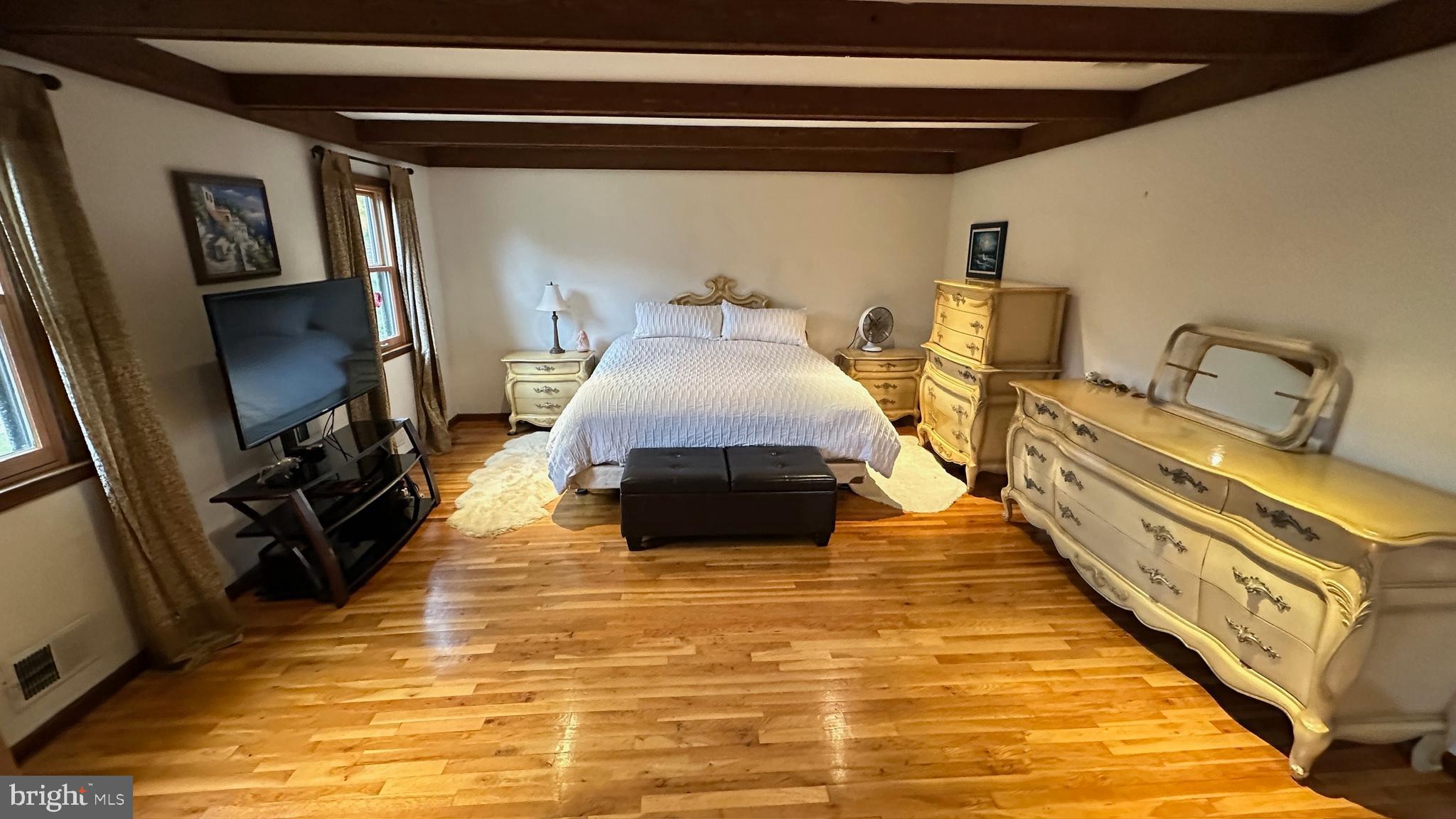 WYNNEWOOD - Residential