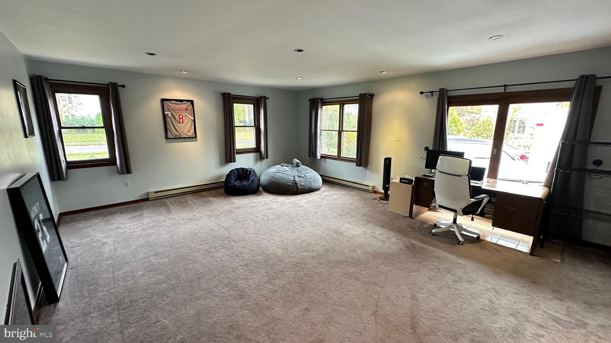 WYNNEWOOD - Residential