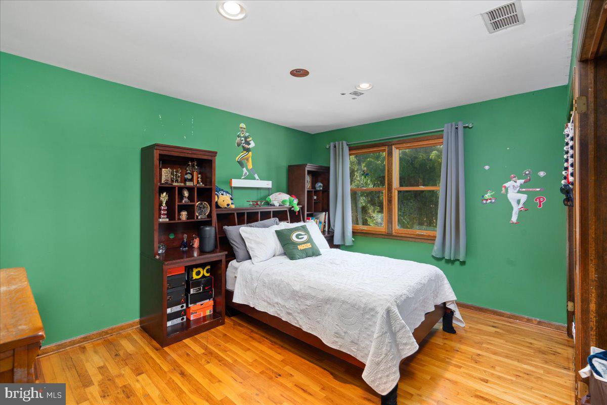 WYNNEWOOD - Residential