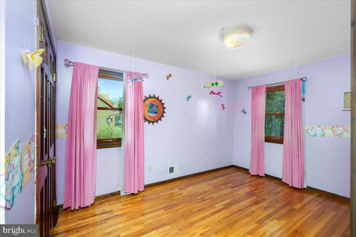 WYNNEWOOD - Residential