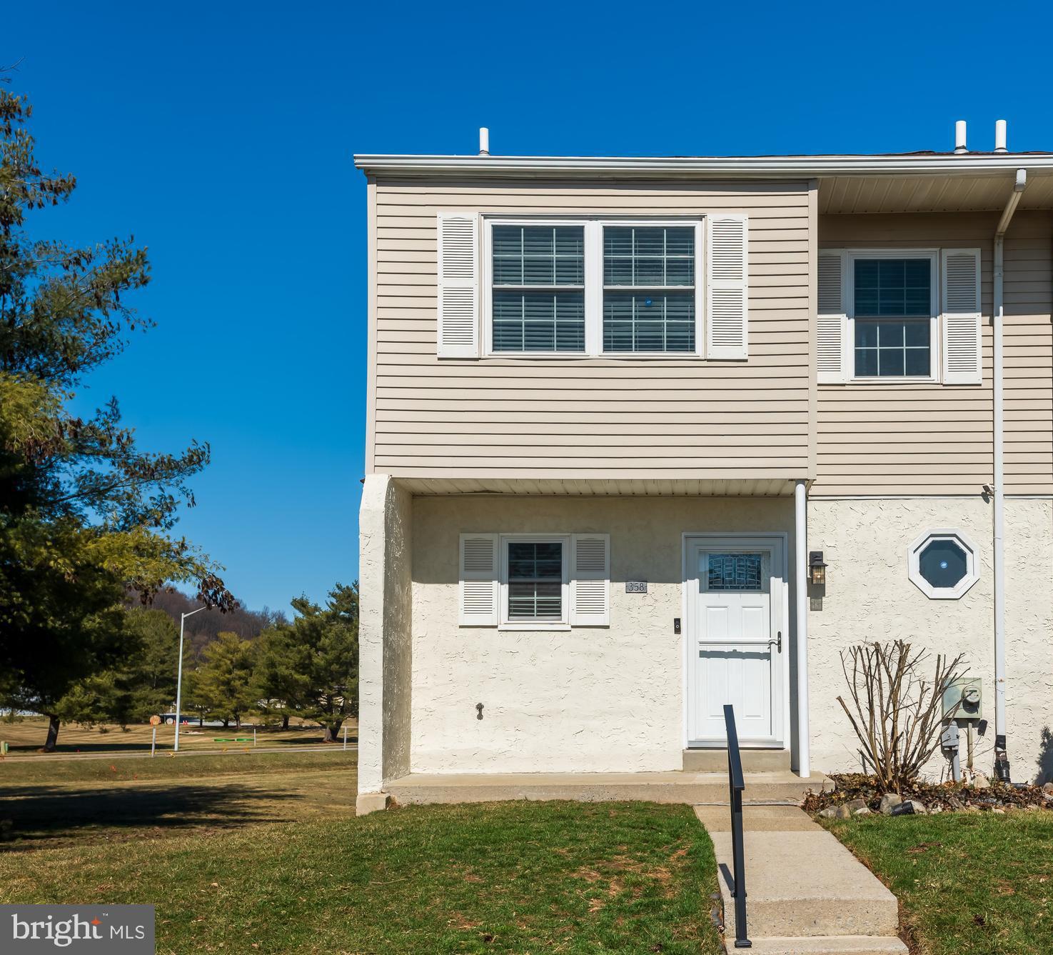BEAVER RUN KNOLL - Residential