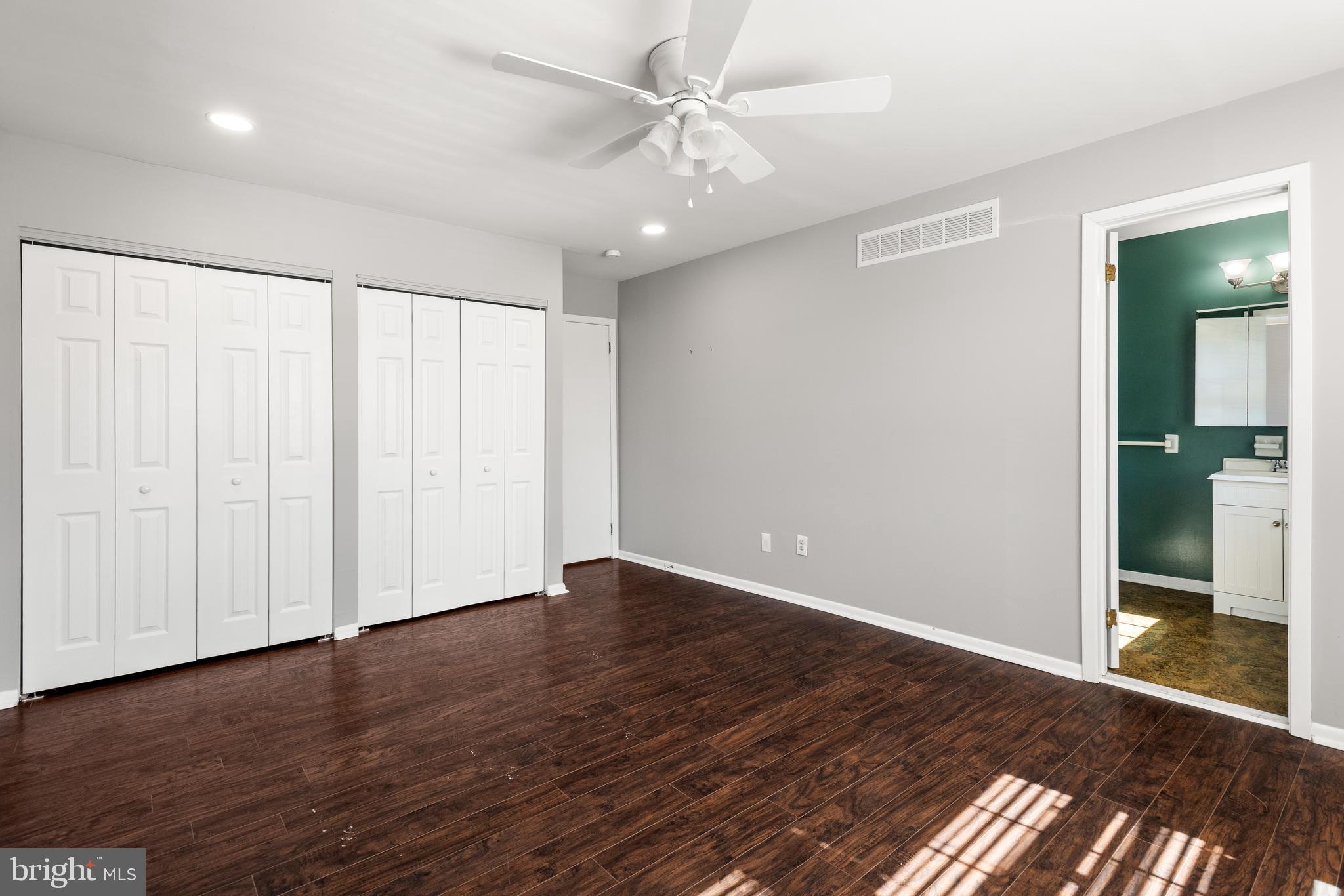 BEAVER RUN KNOLL - Residential