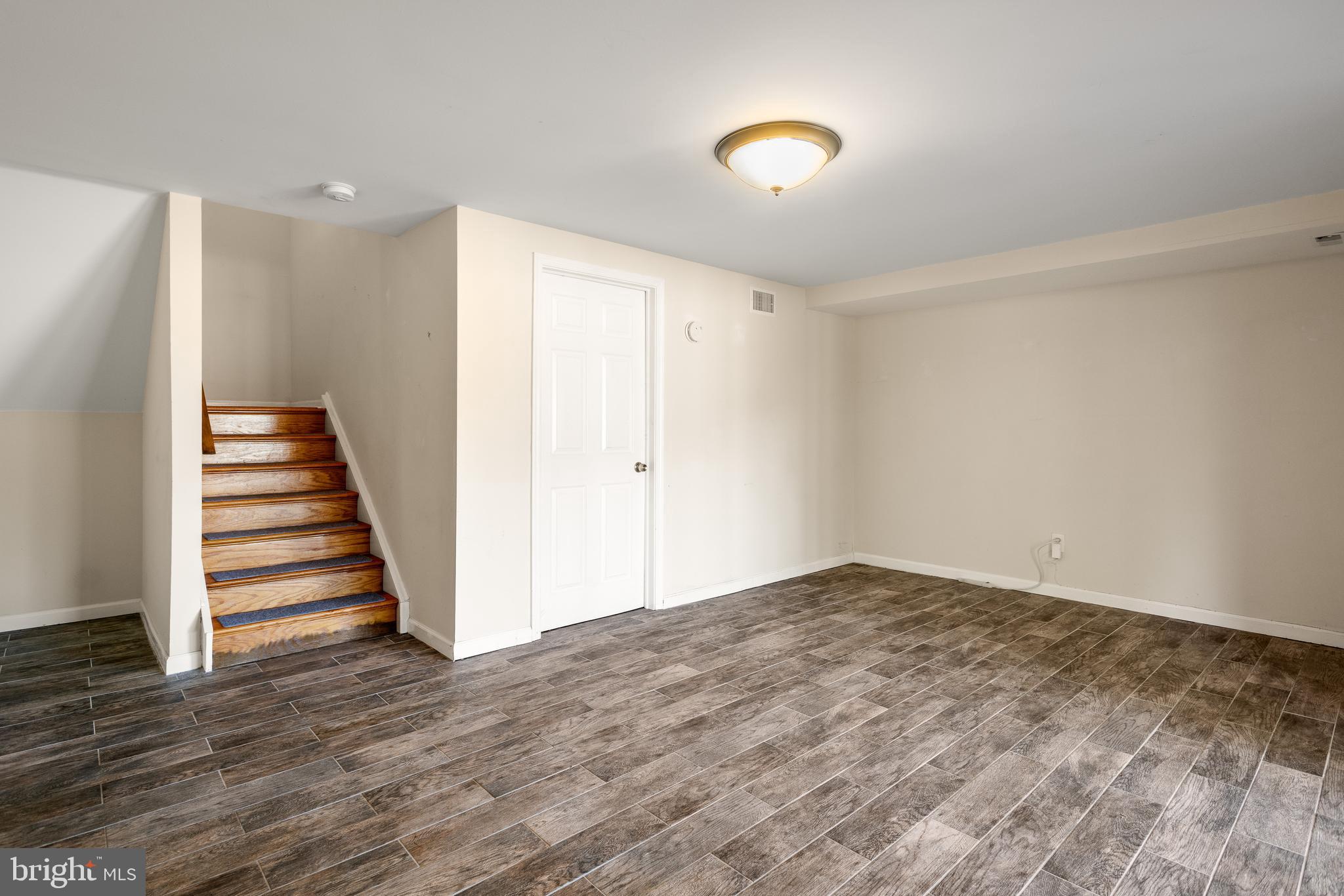 BEAVER RUN KNOLL - Residential