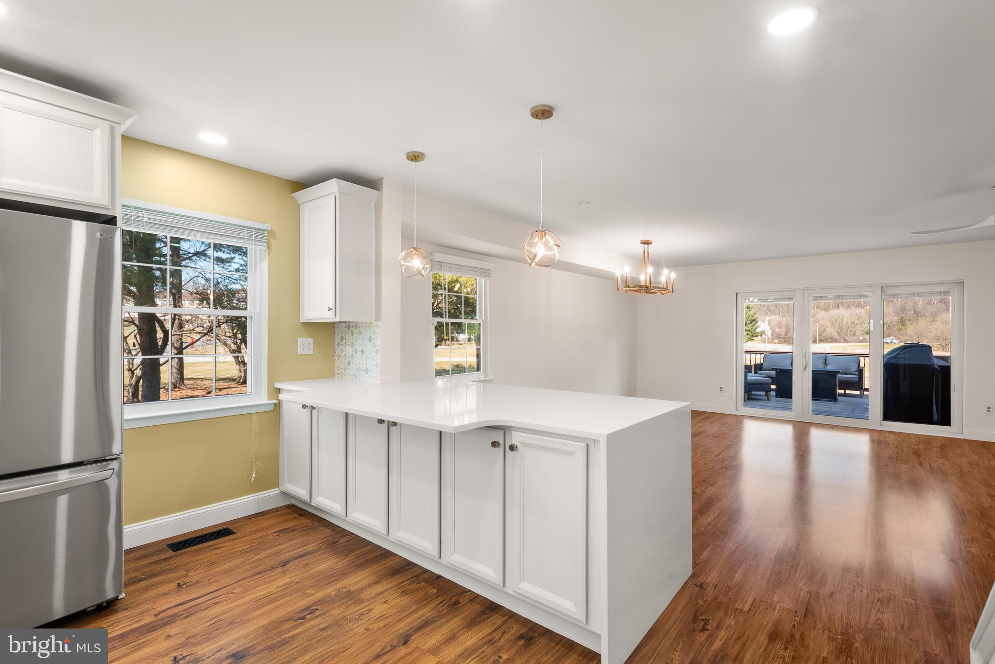 BEAVER RUN KNOLL - Residential