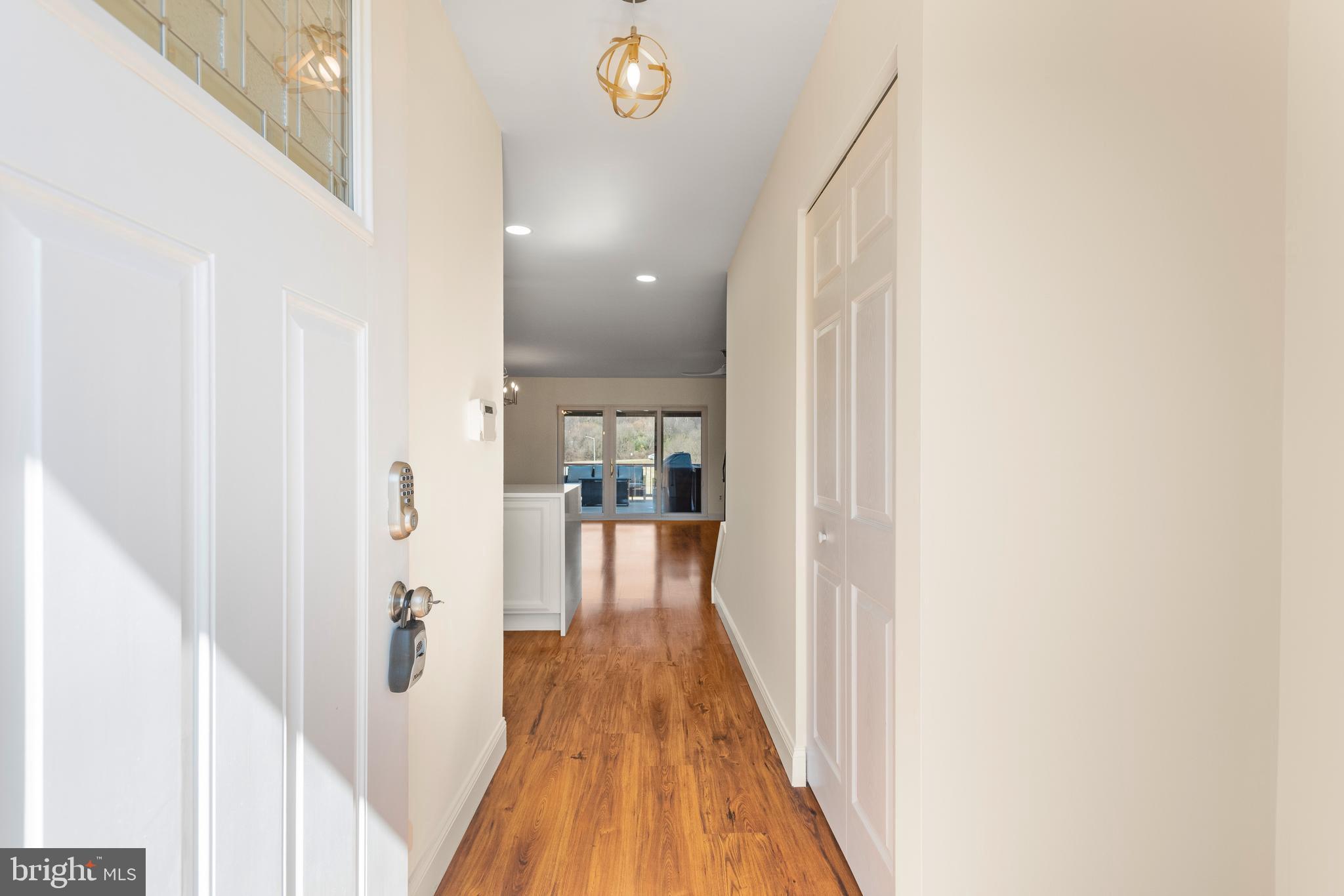 BEAVER RUN KNOLL - Residential