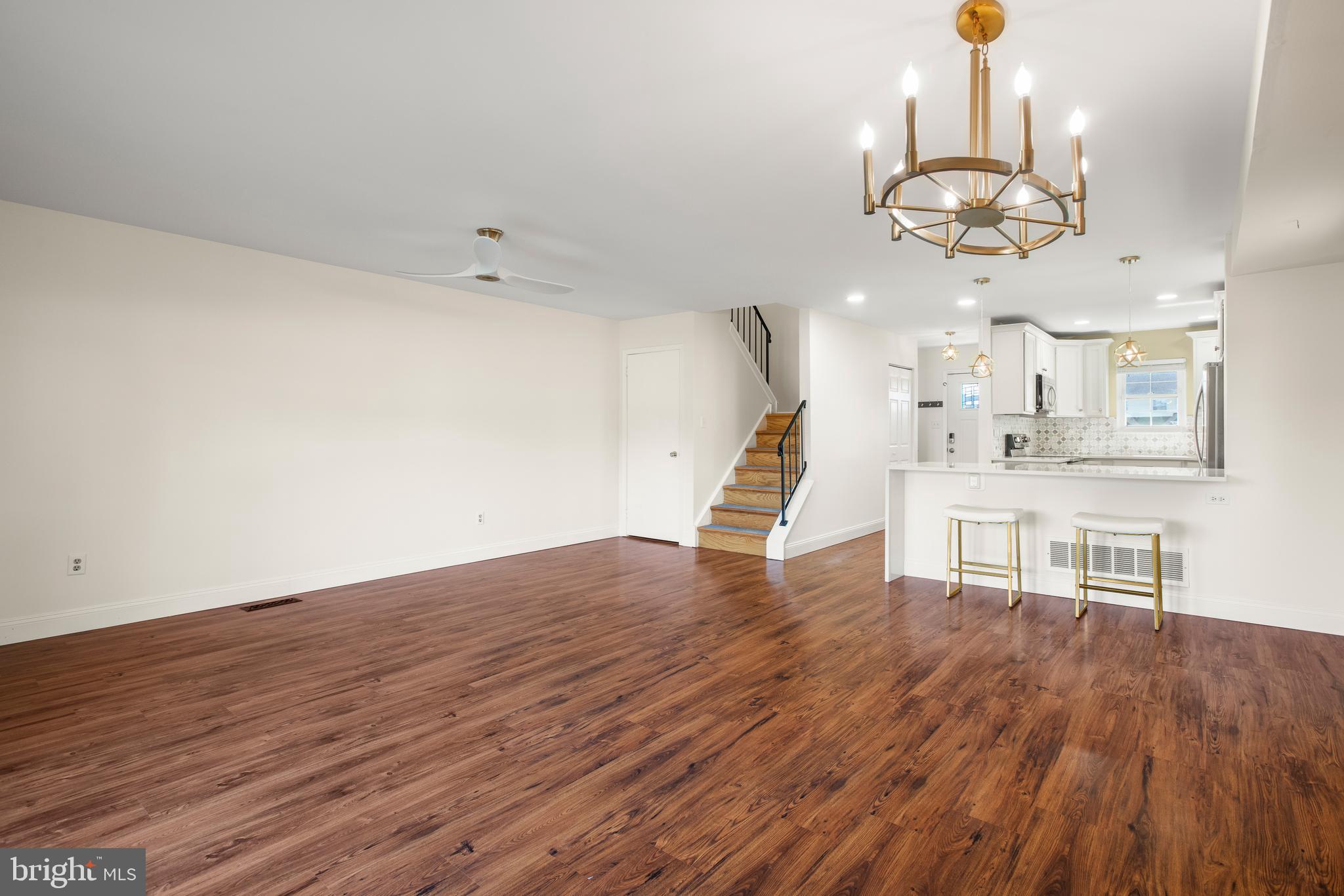 BEAVER RUN KNOLL - Residential