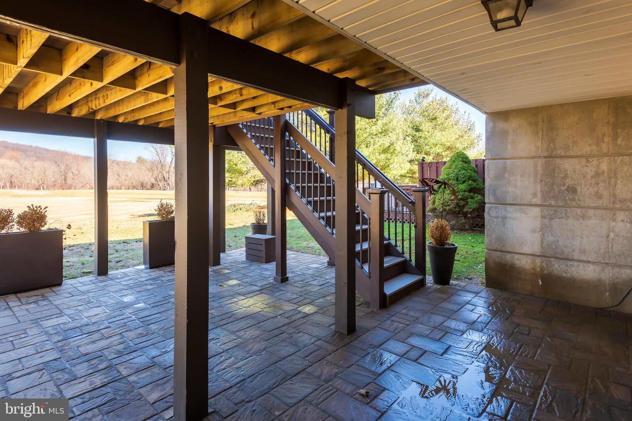 BEAVER RUN KNOLL - Residential